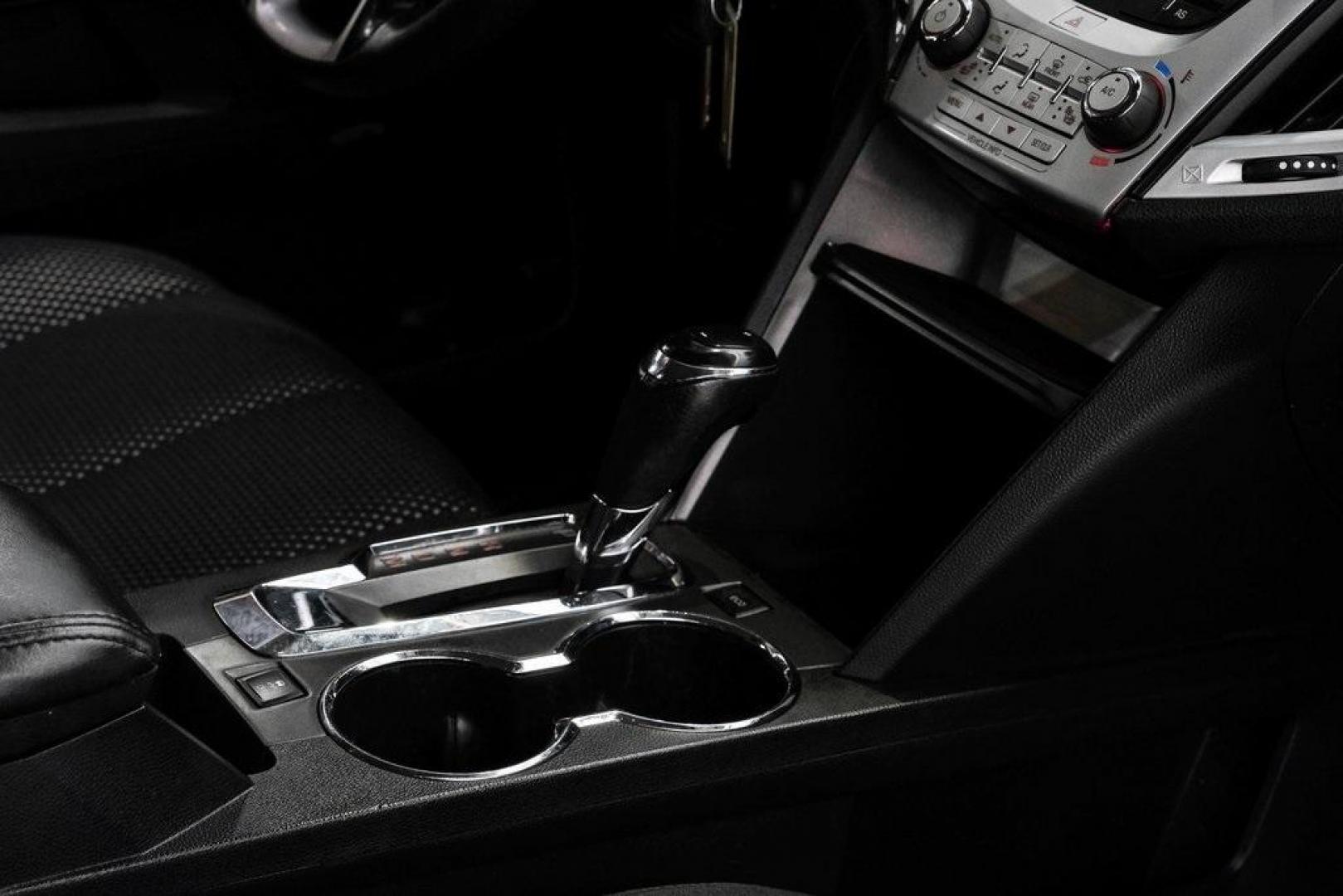 2017 Graphite Gray Metallic /Jet Black GMC Terrain SLE-2 (2GKALNEKXH6) with an 2.4L 4-Cylinder SIDI DOHC VVT engine, Automatic transmission, located at 15300 Midway Rd., Addison, TX, 75001, (972) 702-0011, 32.958321, -96.838074 - Photo#27