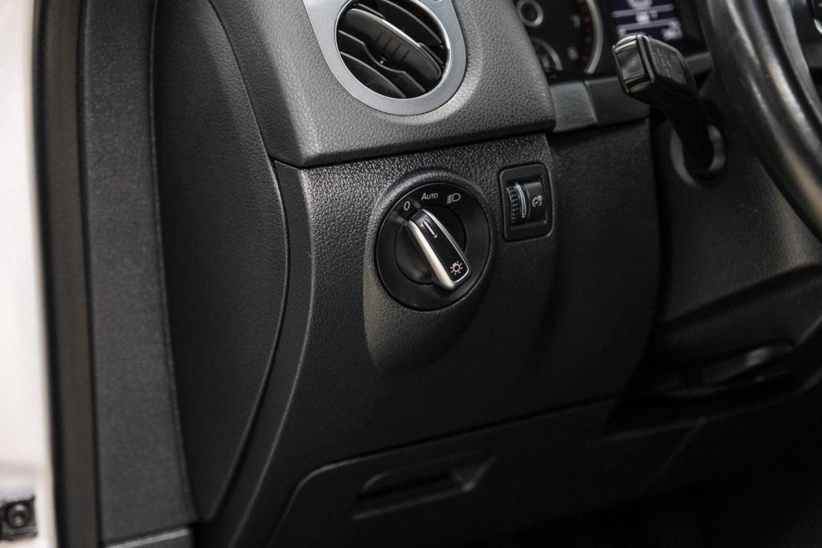 2016 Reflex Silver Metallic Volkswagen Tiguan S (WVGAV7AX0GW) with an 2.0L 4-Cylinder Turbocharged engine, Automatic transmission, located at 15300 Midway Rd., Addison, TX, 75001, (972) 702-0011, 32.958321, -96.838074 - Photo#32