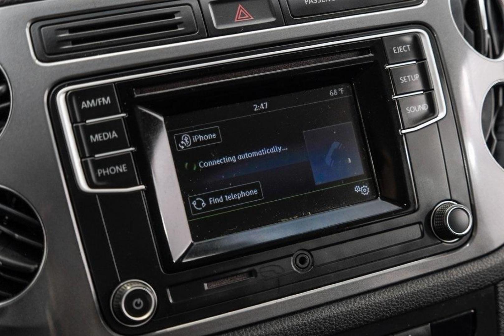 2016 Reflex Silver Metallic Volkswagen Tiguan S (WVGAV7AX0GW) with an 2.0L 4-Cylinder Turbocharged engine, Automatic transmission, located at 15300 Midway Rd., Addison, TX, 75001, (972) 702-0011, 32.958321, -96.838074 - Photo#36