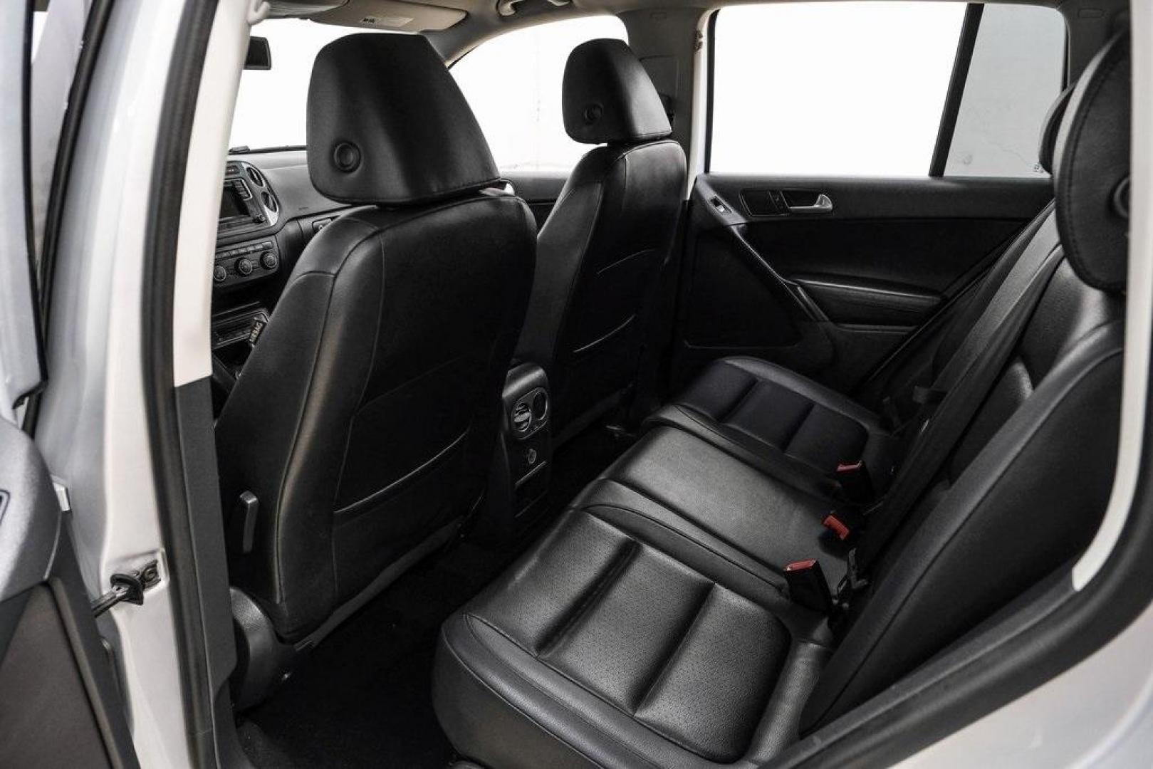 2016 Reflex Silver Metallic Volkswagen Tiguan S (WVGAV7AX0GW) with an 2.0L 4-Cylinder Turbocharged engine, Automatic transmission, located at 15300 Midway Rd., Addison, TX, 75001, (972) 702-0011, 32.958321, -96.838074 - Photo#46