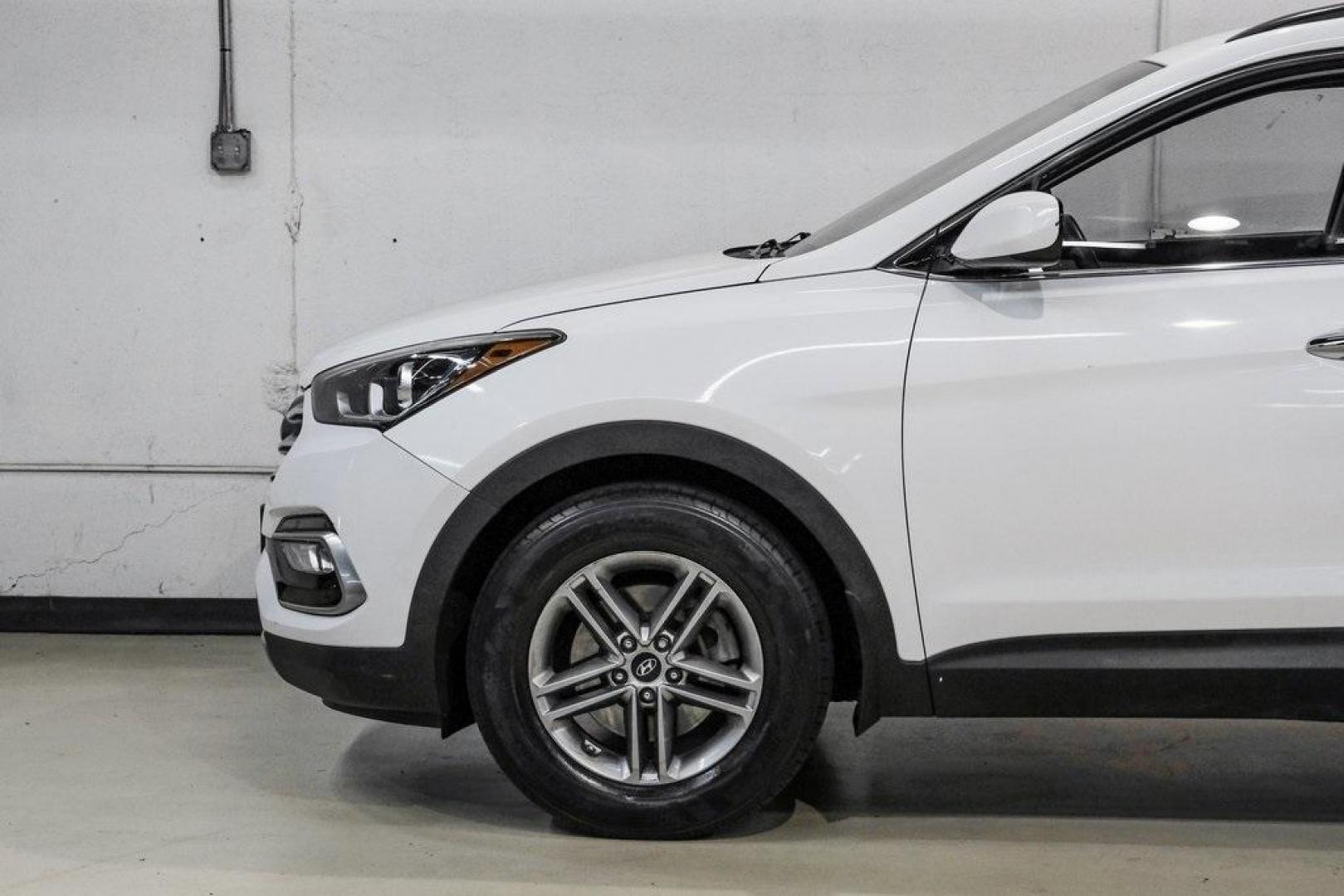 2017 Frost White Pearl /Beige Hyundai Santa Fe Sport 2.4 Base (5NMZUDLB6HH) with an 2.4L I4 DGI DOHC 16V engine, Automatic transmission, located at 15300 Midway Rd., Addison, TX, 75001, (972) 702-0011, 32.958321, -96.838074 - Photo#15