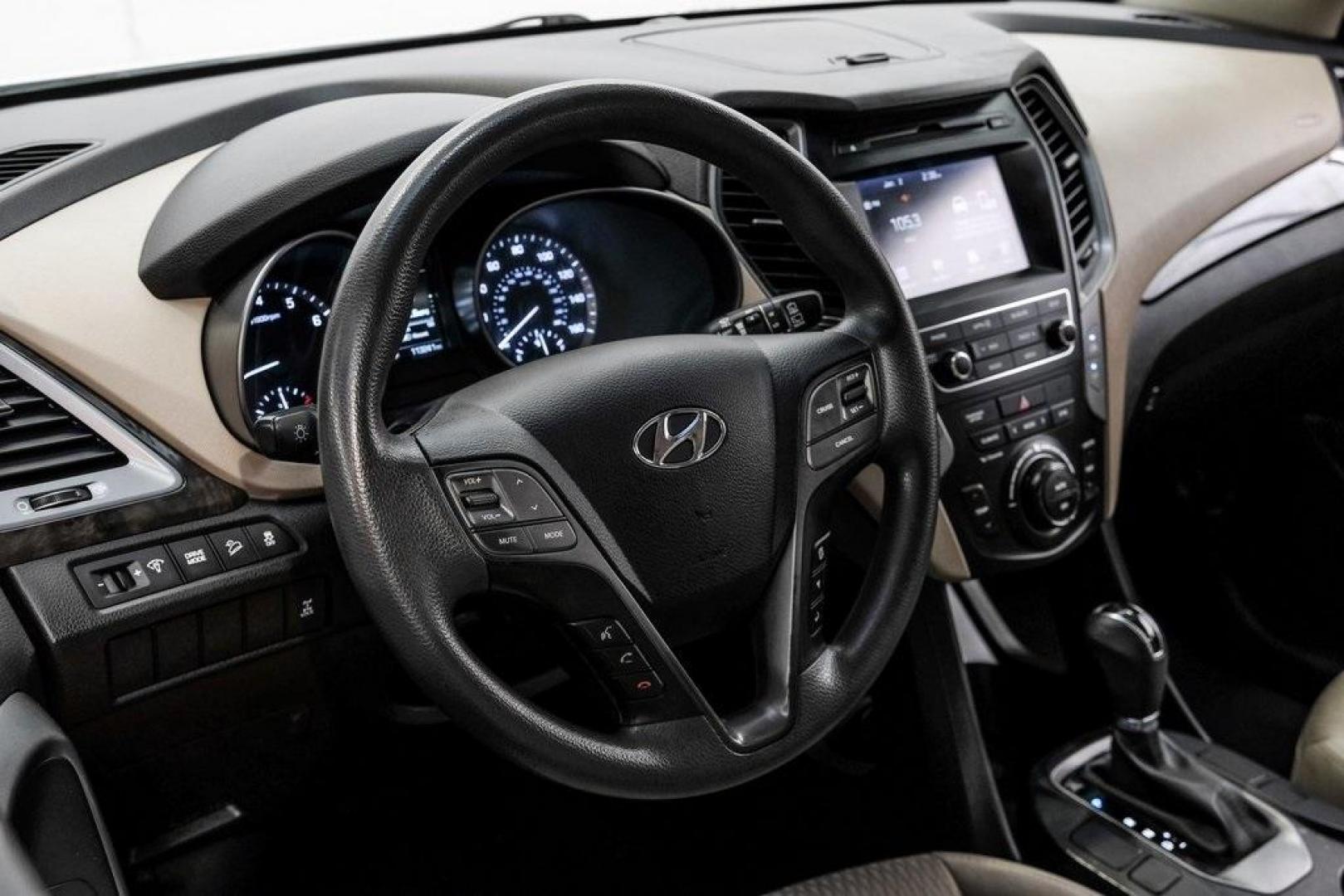 2017 Frost White Pearl /Beige Hyundai Santa Fe Sport 2.4 Base (5NMZUDLB6HH) with an 2.4L I4 DGI DOHC 16V engine, Automatic transmission, located at 15300 Midway Rd., Addison, TX, 75001, (972) 702-0011, 32.958321, -96.838074 - Photo#20