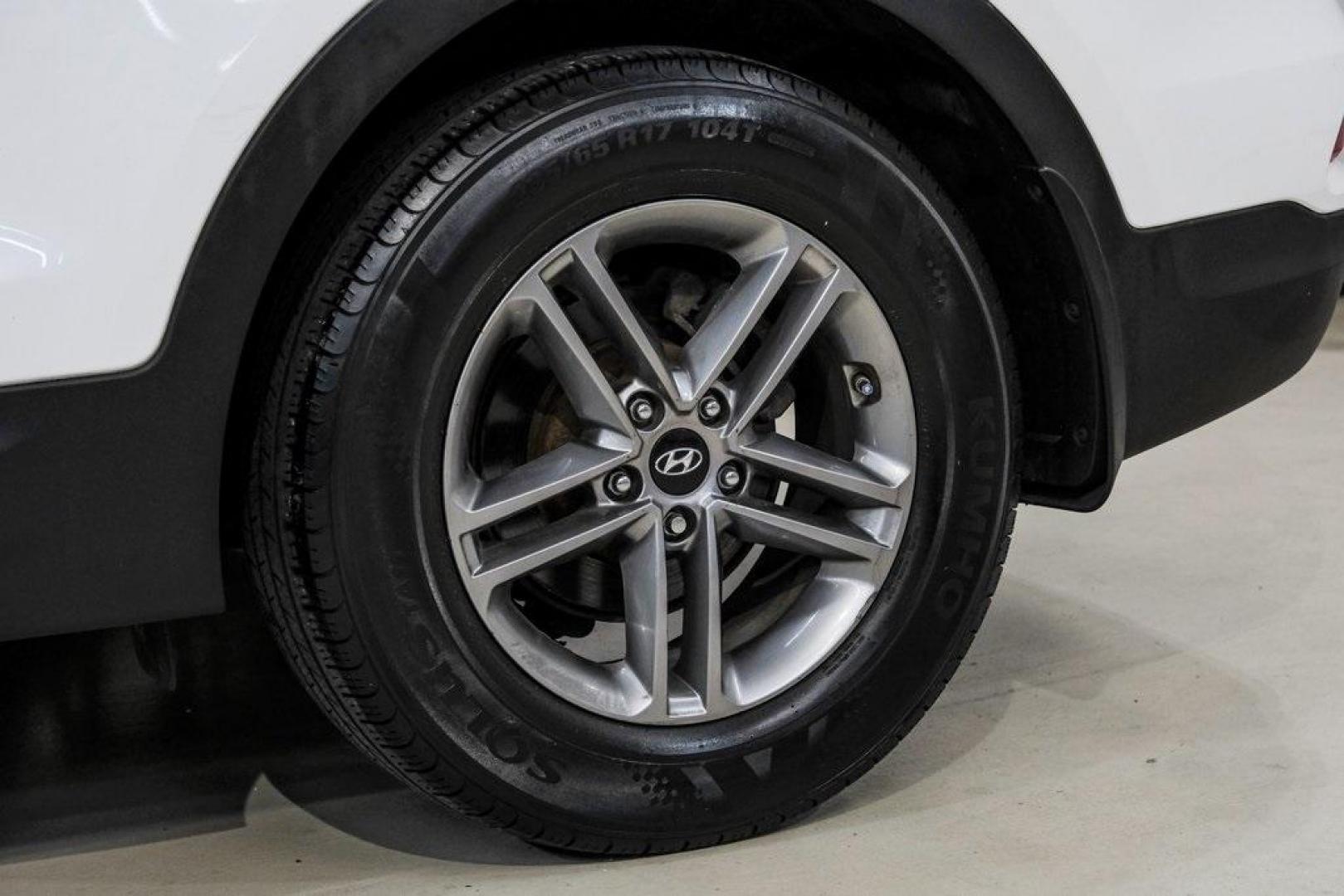 2017 Frost White Pearl /Beige Hyundai Santa Fe Sport 2.4 Base (5NMZUDLB6HH) with an 2.4L I4 DGI DOHC 16V engine, Automatic transmission, located at 15300 Midway Rd., Addison, TX, 75001, (972) 702-0011, 32.958321, -96.838074 - Photo#58