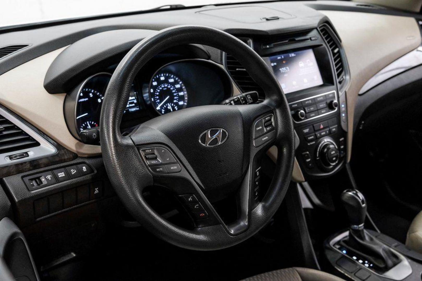 2017 Frost White Pearl /Beige Hyundai Santa Fe Sport 2.4 Base (5NMZUDLB6HH) with an 2.4L I4 DGI DOHC 16V engine, Automatic transmission, located at 15300 Midway Rd., Addison, TX, 75001, (972) 702-0011, 32.958321, -96.838074 - Photo#20