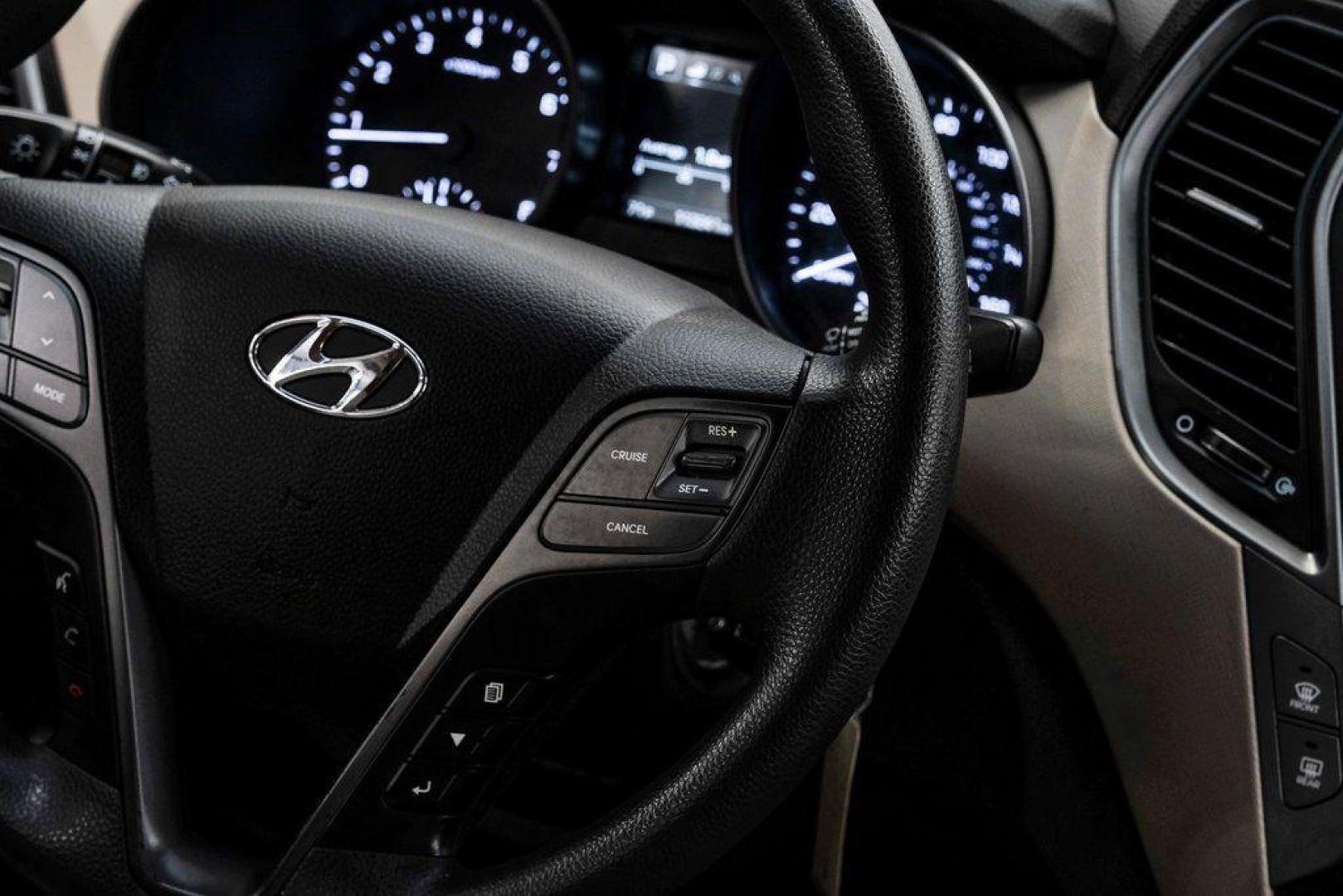 2017 Frost White Pearl /Beige Hyundai Santa Fe Sport 2.4 Base (5NMZUDLB6HH) with an 2.4L I4 DGI DOHC 16V engine, Automatic transmission, located at 15300 Midway Rd., Addison, TX, 75001, (972) 702-0011, 32.958321, -96.838074 - Photo#22