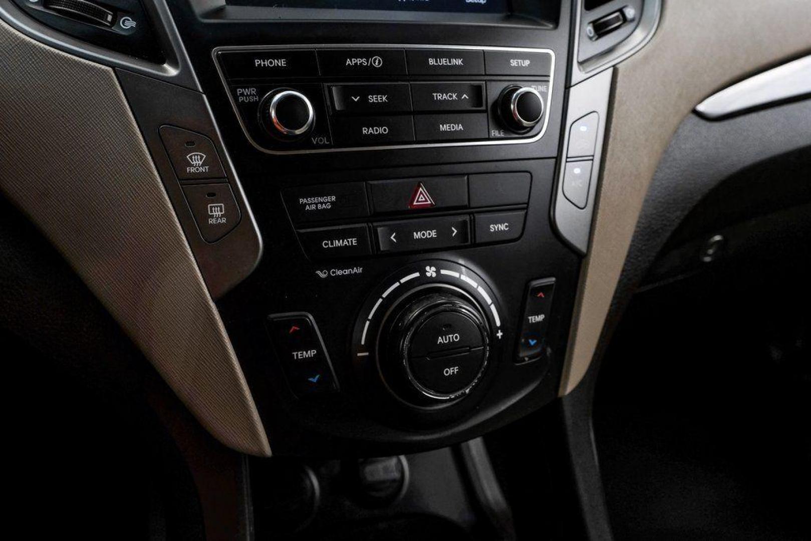 2017 Frost White Pearl /Beige Hyundai Santa Fe Sport 2.4 Base (5NMZUDLB6HH) with an 2.4L I4 DGI DOHC 16V engine, Automatic transmission, located at 15300 Midway Rd., Addison, TX, 75001, (972) 702-0011, 32.958321, -96.838074 - Photo#29