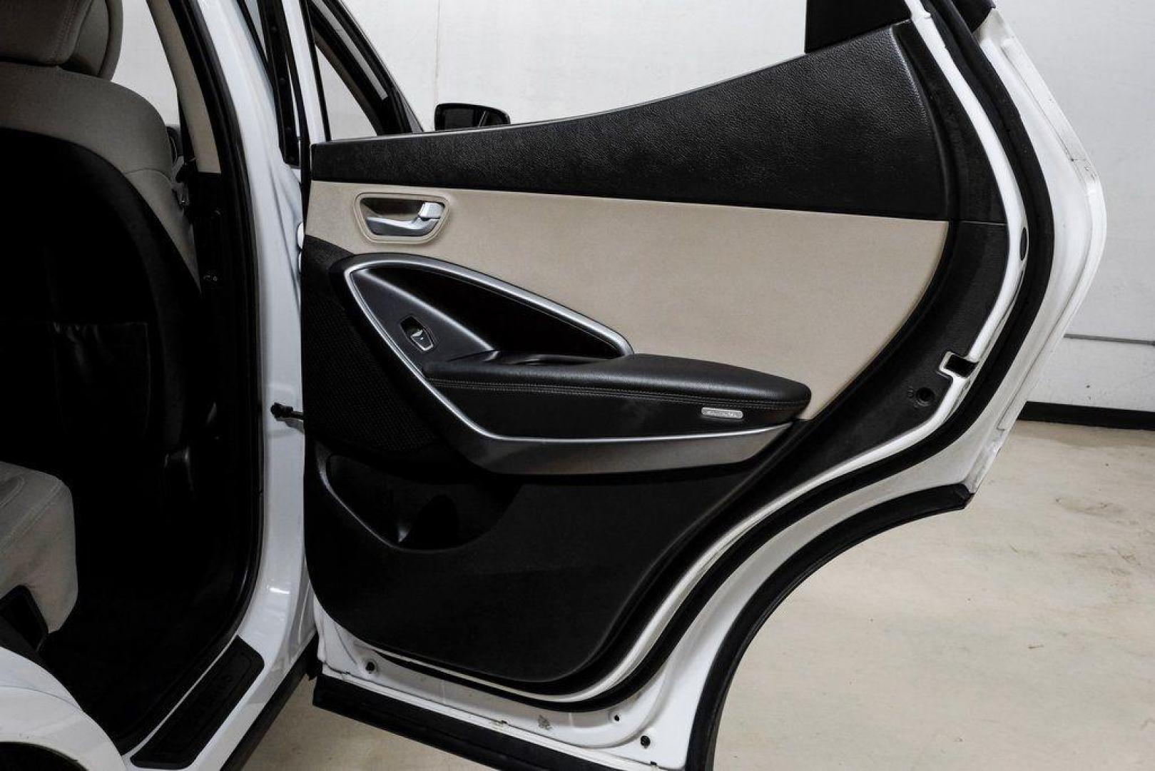 2017 Frost White Pearl /Beige Hyundai Santa Fe Sport 2.4 Base (5NMZUDLB6HH) with an 2.4L I4 DGI DOHC 16V engine, Automatic transmission, located at 15300 Midway Rd., Addison, TX, 75001, (972) 702-0011, 32.958321, -96.838074 - Photo#47