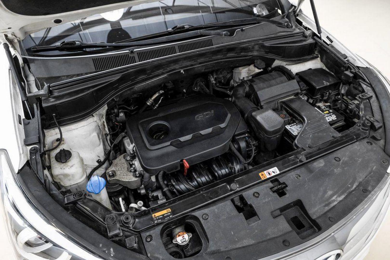 2017 Frost White Pearl /Beige Hyundai Santa Fe Sport 2.4 Base (5NMZUDLB6HH) with an 2.4L I4 DGI DOHC 16V engine, Automatic transmission, located at 15300 Midway Rd., Addison, TX, 75001, (972) 702-0011, 32.958321, -96.838074 - Photo#54