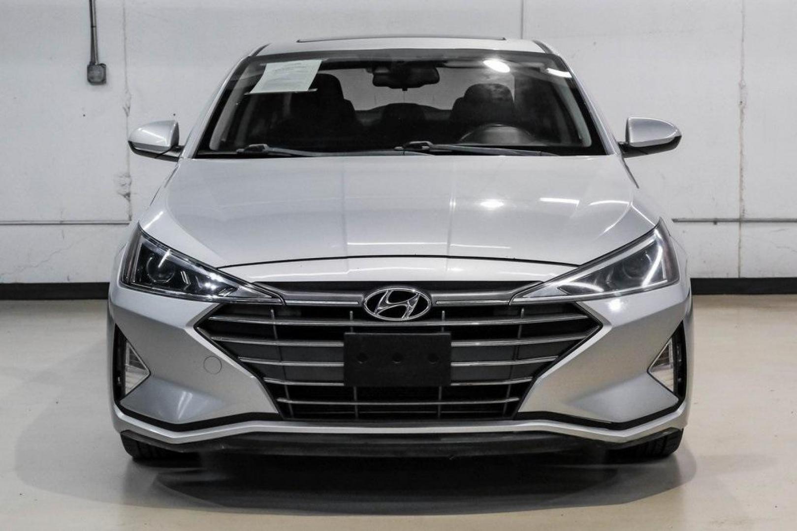 2019 Symphony Silver /Black Hyundai Elantra Value Edition (KMHD84LF0KU) with an 2.0L 4-Cylinder DOHC 16V engine, Automatic transmission, located at 15300 Midway Rd., Addison, TX, 75001, (972) 702-0011, 32.958321, -96.838074 - Photo#6