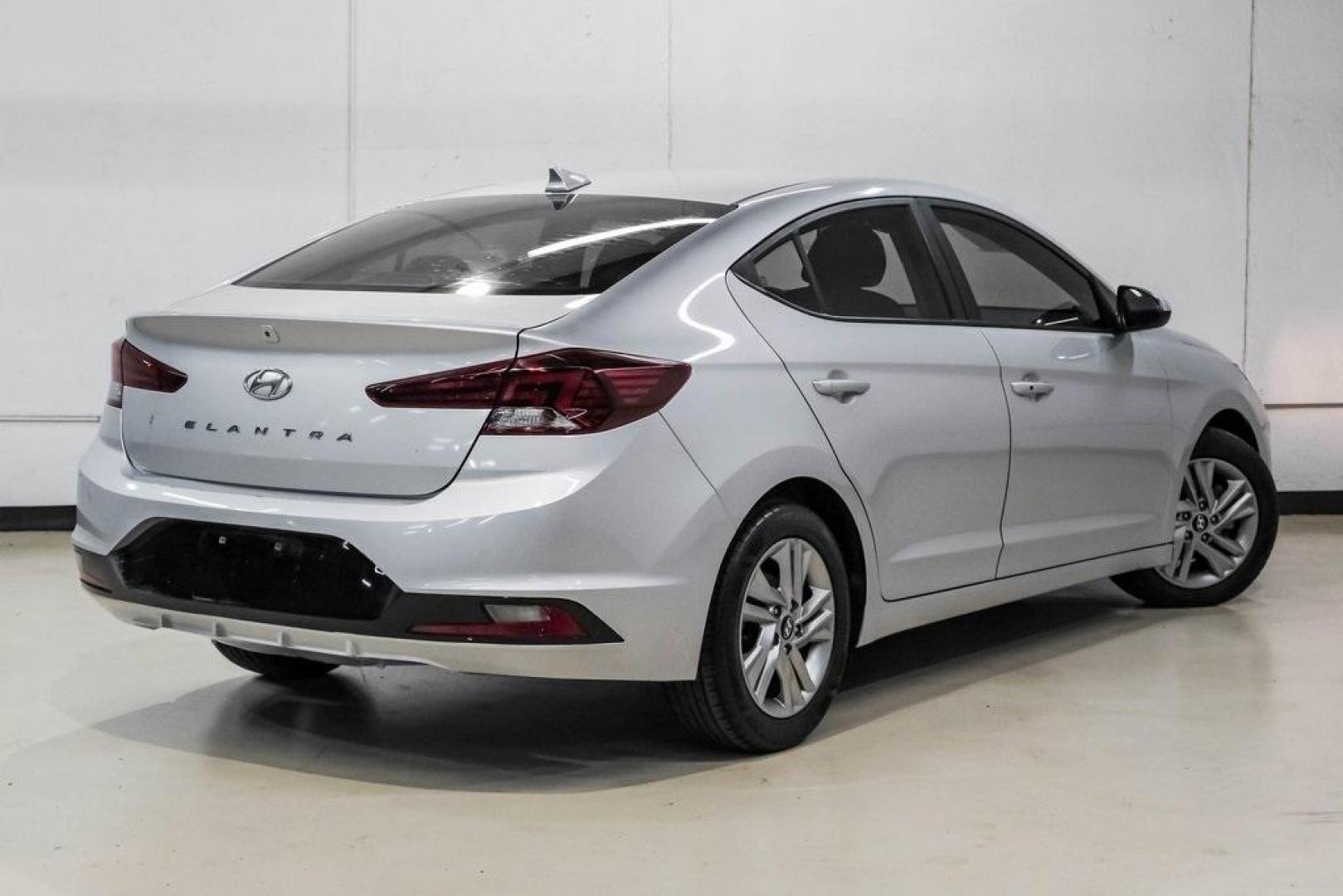2019 Symphony Silver /Black Hyundai Elantra Value Edition (KMHD84LF0KU) with an 2.0L 4-Cylinder DOHC 16V engine, Automatic transmission, located at 15300 Midway Rd., Addison, TX, 75001, (972) 702-0011, 32.958321, -96.838074 - Photo#9