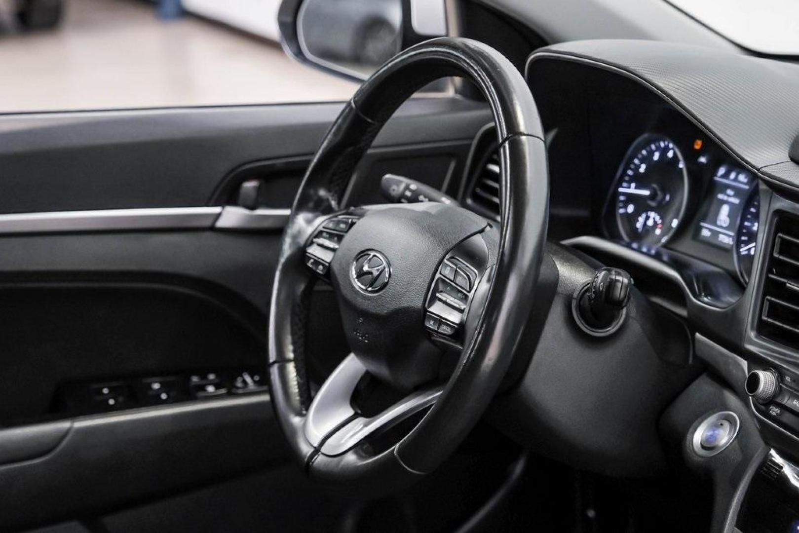 2019 Symphony Silver /Black Hyundai Elantra Value Edition (KMHD84LF0KU) with an 2.0L 4-Cylinder DOHC 16V engine, Automatic transmission, located at 15300 Midway Rd., Addison, TX, 75001, (972) 702-0011, 32.958321, -96.838074 - Photo#18