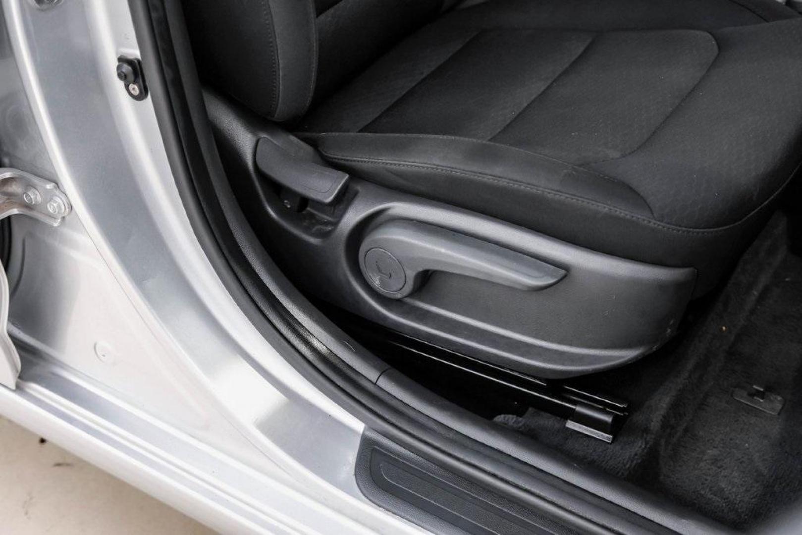 2019 Symphony Silver /Black Hyundai Elantra Value Edition (KMHD84LF0KU) with an 2.0L 4-Cylinder DOHC 16V engine, Automatic transmission, located at 15300 Midway Rd., Addison, TX, 75001, (972) 702-0011, 32.958321, -96.838074 - Photo#42