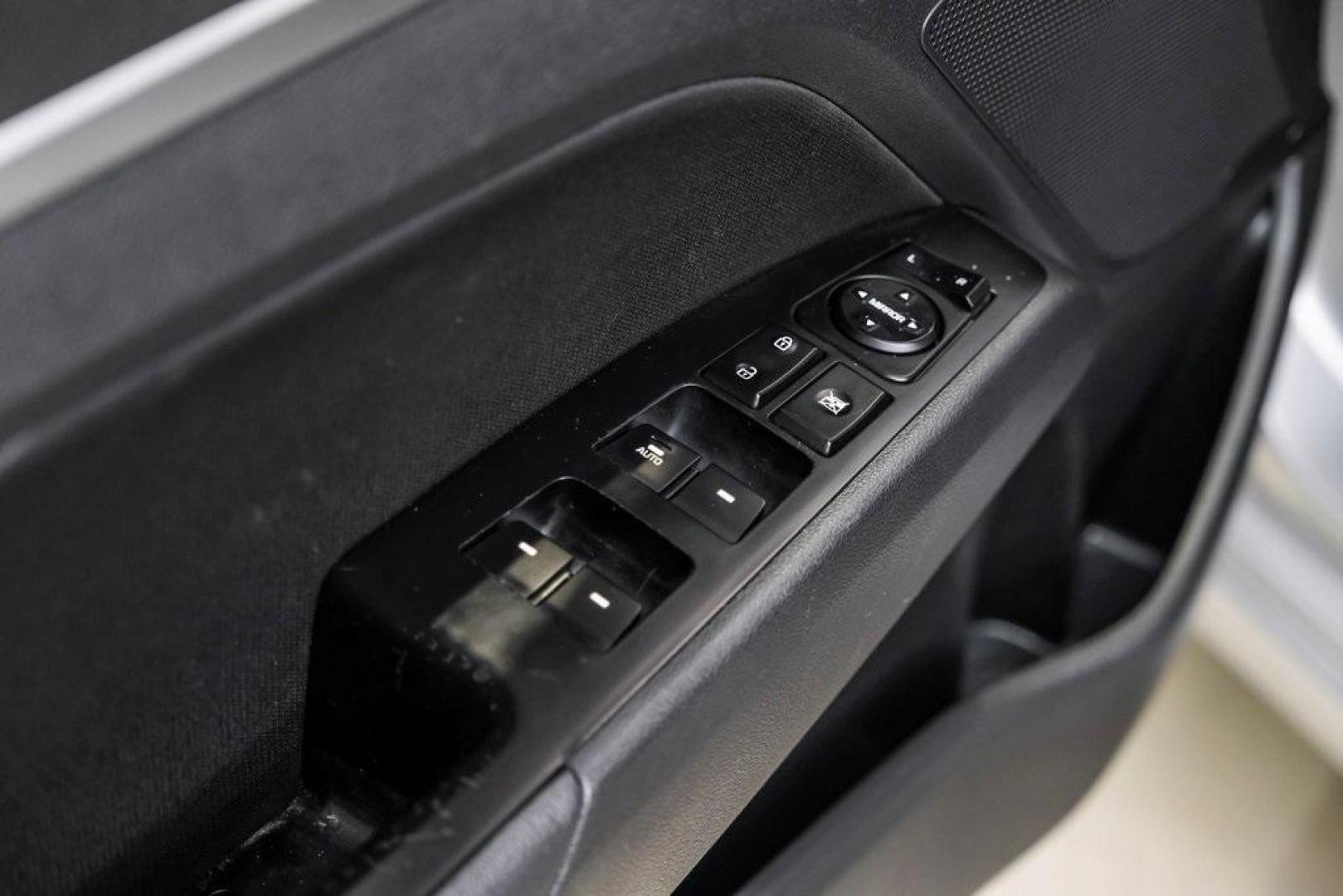 2019 Symphony Silver /Black Hyundai Elantra Value Edition (KMHD84LF0KU) with an 2.0L 4-Cylinder DOHC 16V engine, Automatic transmission, located at 15300 Midway Rd., Addison, TX, 75001, (972) 702-0011, 32.958321, -96.838074 - Photo#51