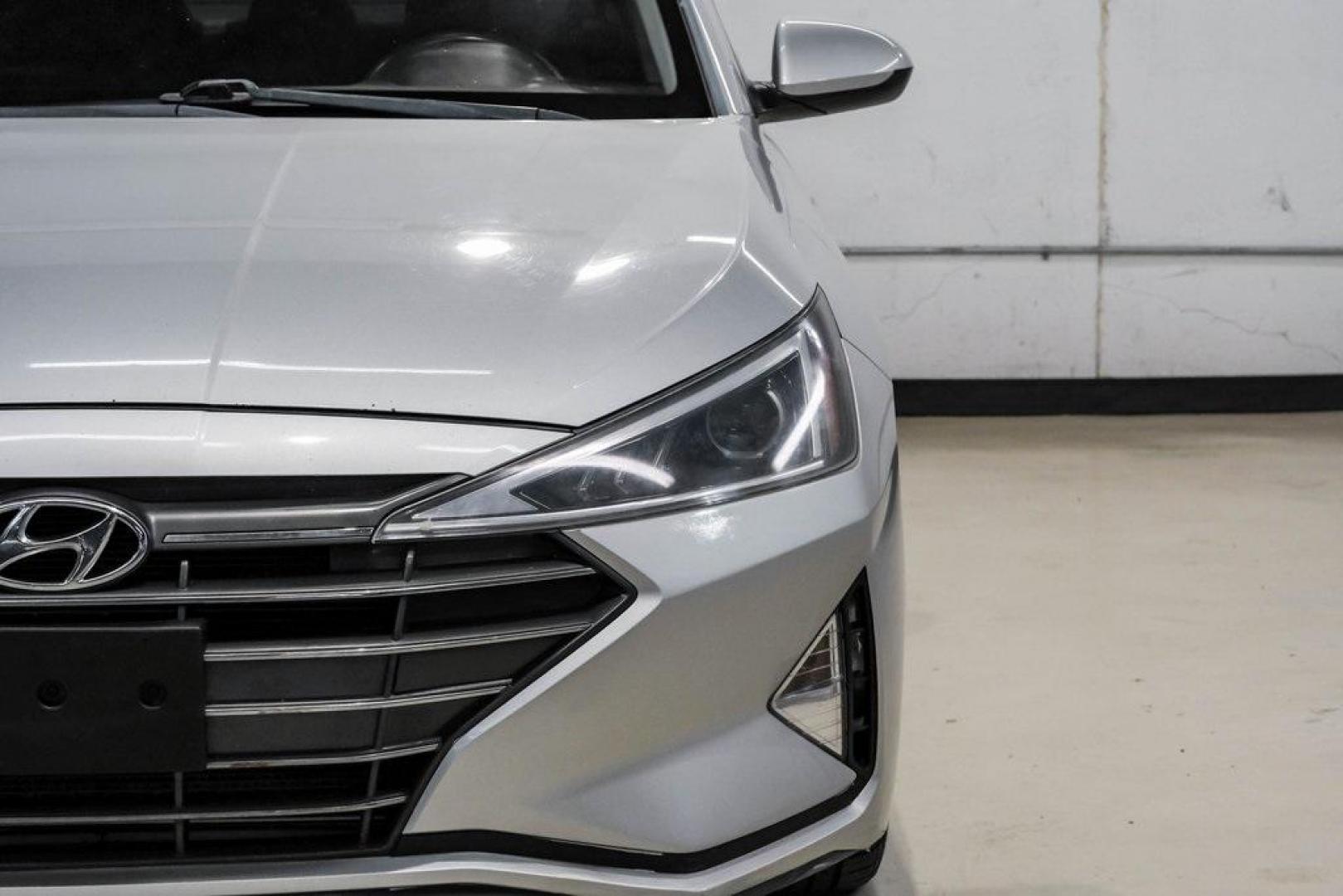 2019 Symphony Silver /Black Hyundai Elantra Value Edition (KMHD84LF0KU) with an 2.0L 4-Cylinder DOHC 16V engine, Automatic transmission, located at 15300 Midway Rd., Addison, TX, 75001, (972) 702-0011, 32.958321, -96.838074 - Photo#55