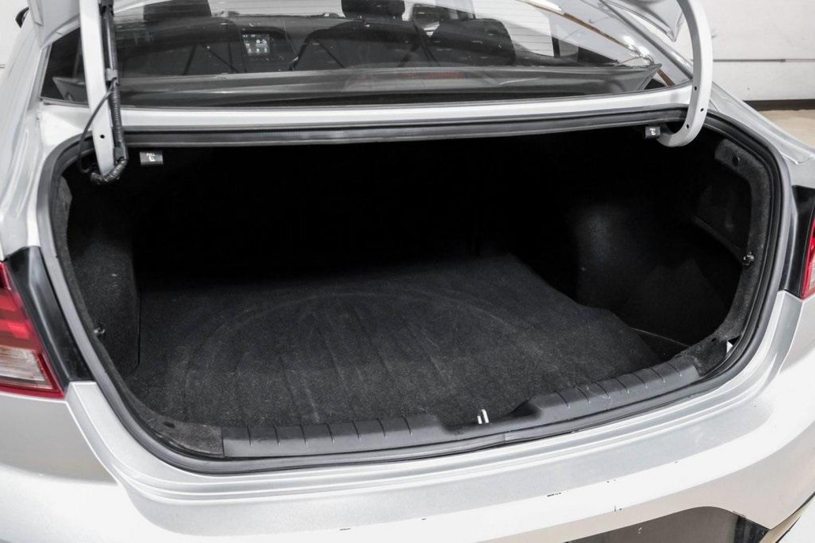 2019 Symphony Silver /Black Hyundai Elantra Value Edition (KMHD84LF0KU) with an 2.0L 4-Cylinder DOHC 16V engine, Automatic transmission, located at 15300 Midway Rd., Addison, TX, 75001, (972) 702-0011, 32.958321, -96.838074 - Photo#61