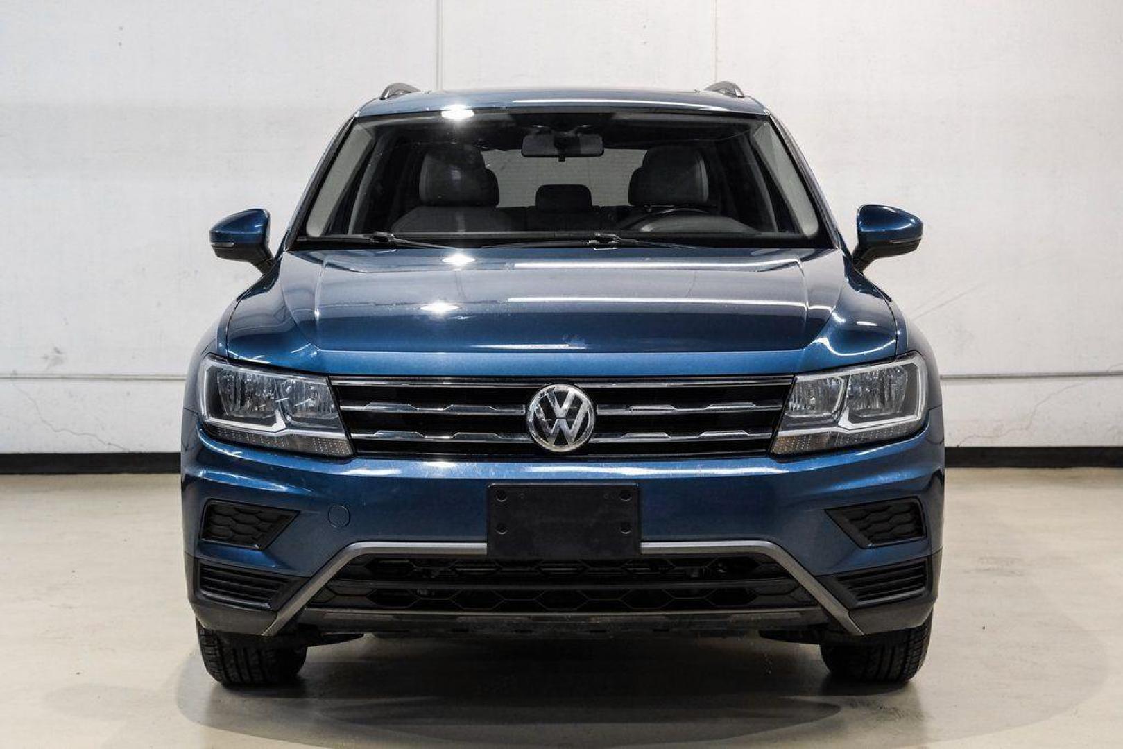 2019 Blue Metallic /Storm Gray Volkswagen Tiguan 2.0T SEL (3VV3B7AX8KM) with an 2.0L TSI DOHC engine, Automatic transmission, located at 15300 Midway Rd., Addison, TX, 75001, (972) 702-0011, 32.958321, -96.838074 - Photo#7