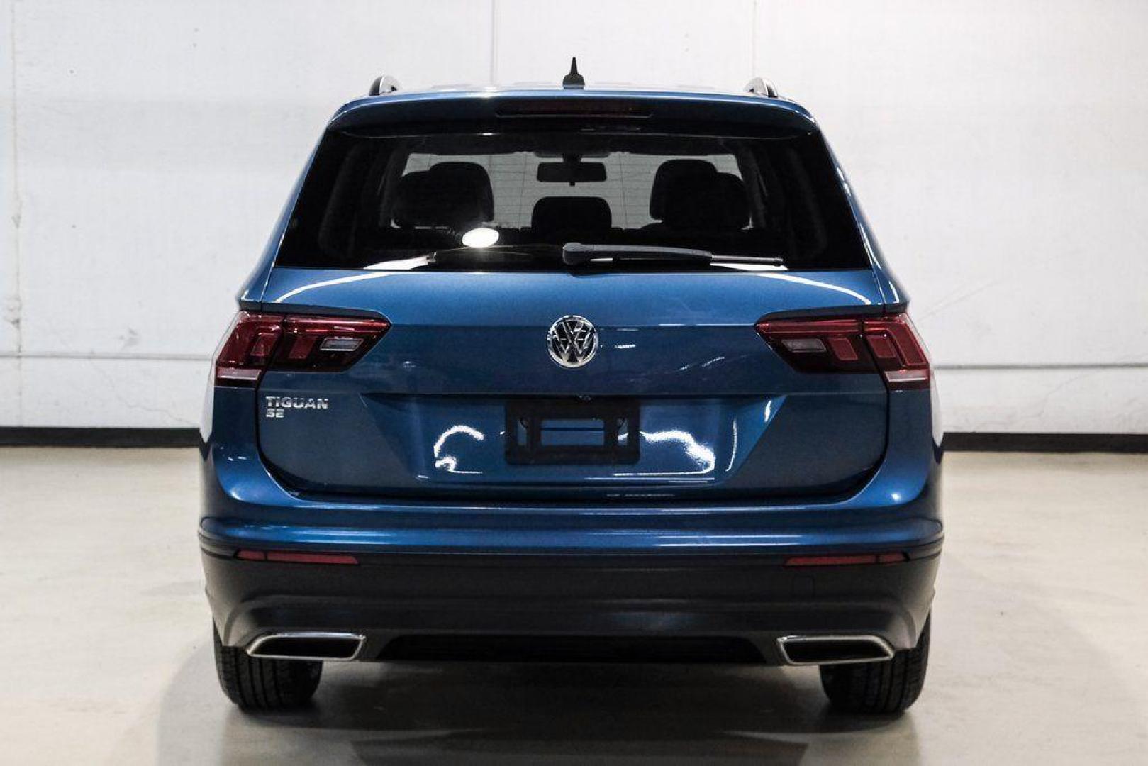 2019 Blue Metallic /Storm Gray Volkswagen Tiguan 2.0T SEL (3VV3B7AX8KM) with an 2.0L TSI DOHC engine, Automatic transmission, located at 15300 Midway Rd., Addison, TX, 75001, (972) 702-0011, 32.958321, -96.838074 - Photo#11