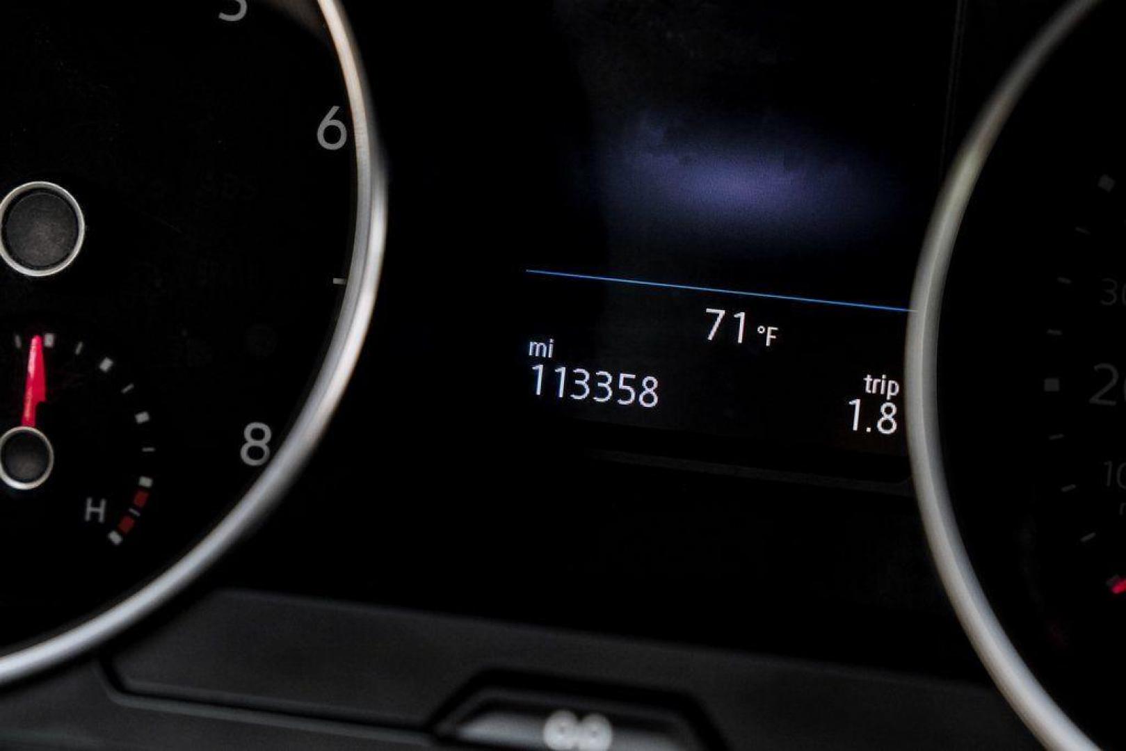 2019 Blue Metallic /Storm Gray Volkswagen Tiguan 2.0T SEL (3VV3B7AX8KM) with an 2.0L TSI DOHC engine, Automatic transmission, located at 15300 Midway Rd., Addison, TX, 75001, (972) 702-0011, 32.958321, -96.838074 - Photo#26