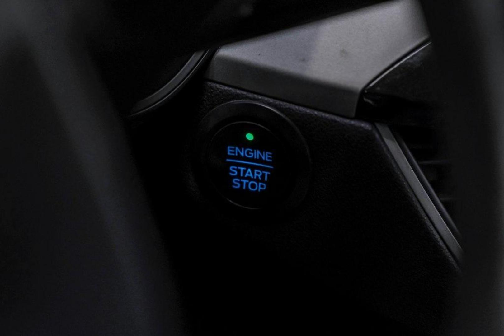 2020 Magnetic /Ebony Ford Escape SE (1FMCU0G62LU) with an 1.5L EcoBoost engine, Automatic transmission, located at 15300 Midway Rd., Addison, TX, 75001, (972) 702-0011, 32.958321, -96.838074 - Photo#25