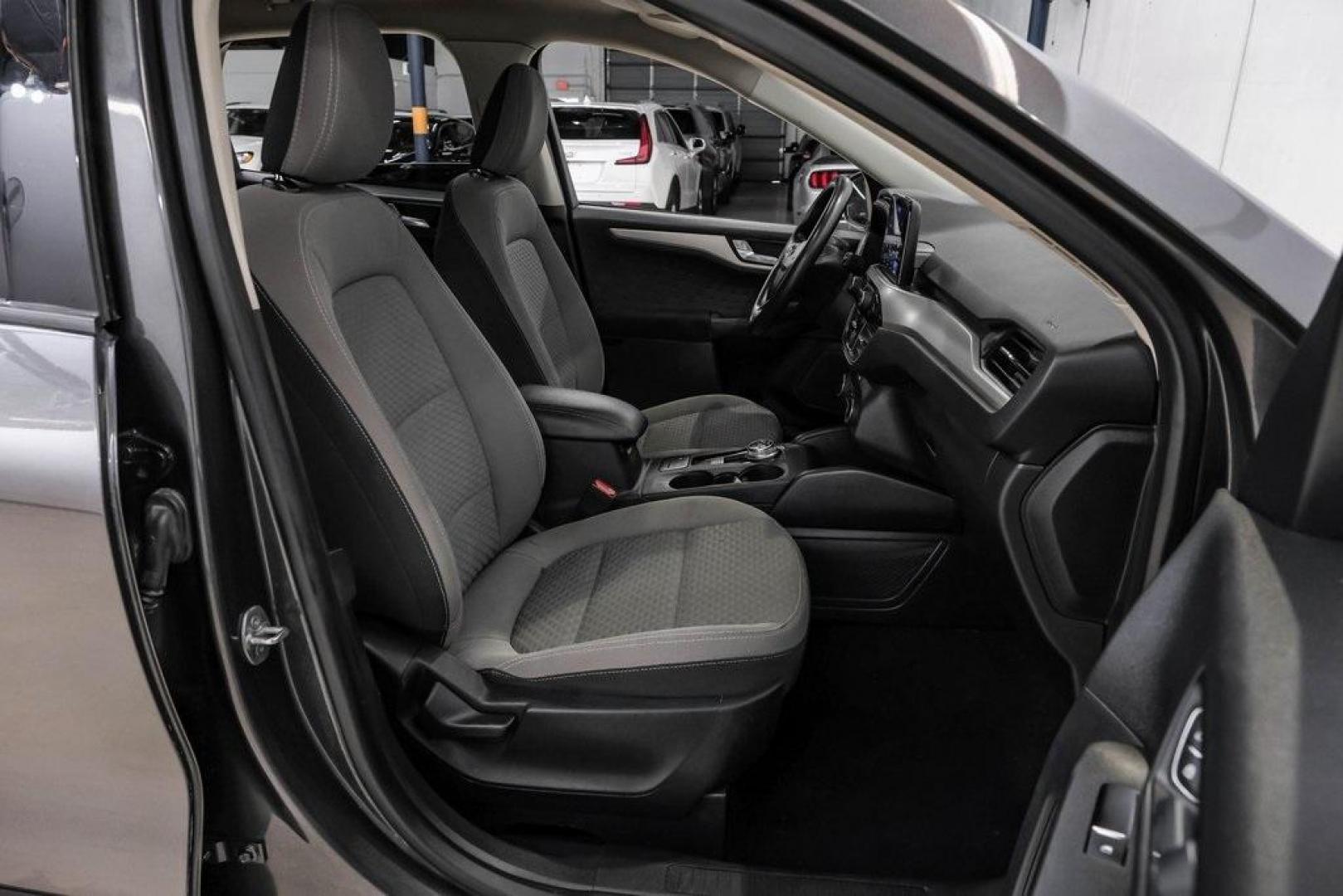 2020 Magnetic /Ebony Ford Escape SE (1FMCU0G62LU) with an 1.5L EcoBoost engine, Automatic transmission, located at 15300 Midway Rd., Addison, TX, 75001, (972) 702-0011, 32.958321, -96.838074 - Photo#41