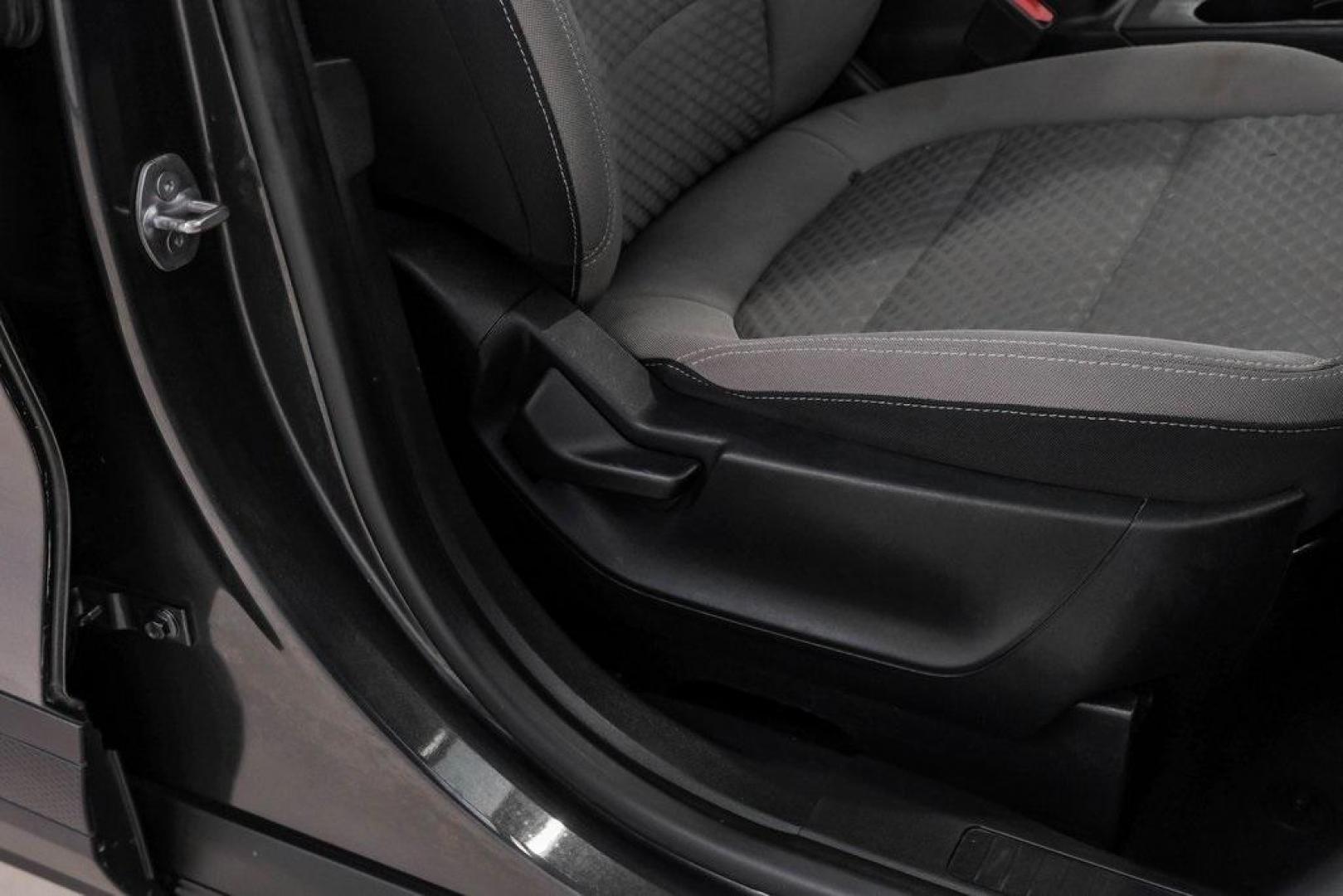 2020 Magnetic /Ebony Ford Escape SE (1FMCU0G62LU) with an 1.5L EcoBoost engine, Automatic transmission, located at 15300 Midway Rd., Addison, TX, 75001, (972) 702-0011, 32.958321, -96.838074 - Photo#43