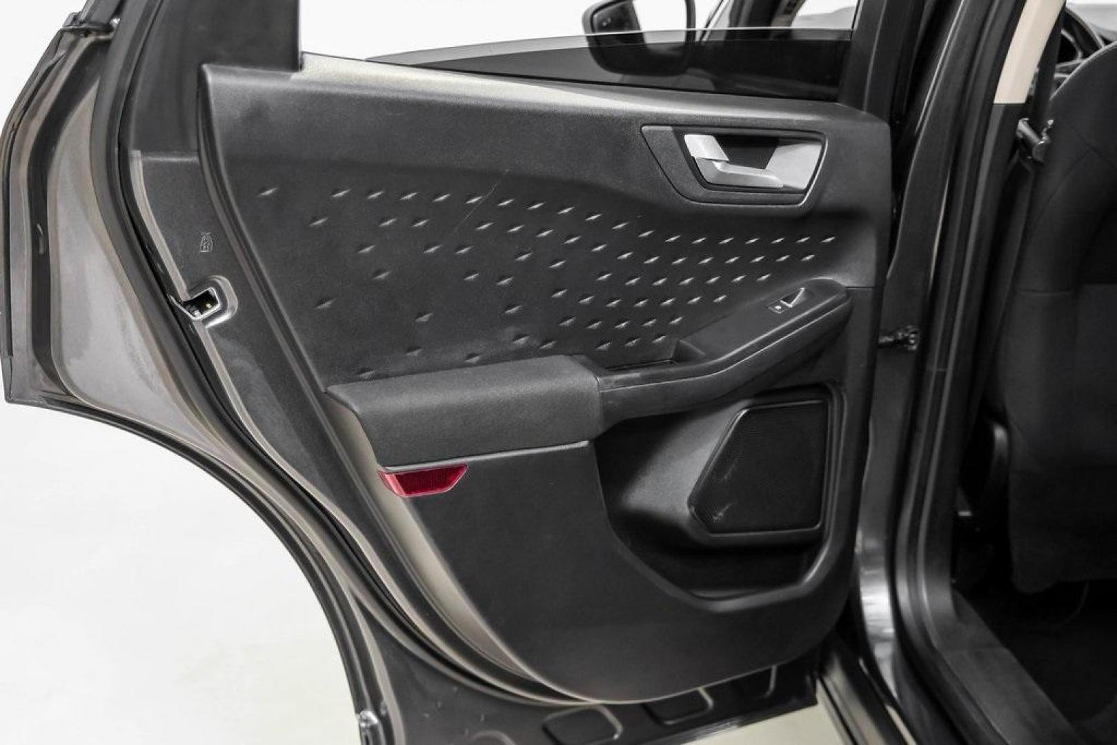 2020 Magnetic /Ebony Ford Escape SE (1FMCU0G62LU) with an 1.5L EcoBoost engine, Automatic transmission, located at 15300 Midway Rd., Addison, TX, 75001, (972) 702-0011, 32.958321, -96.838074 - Photo#51