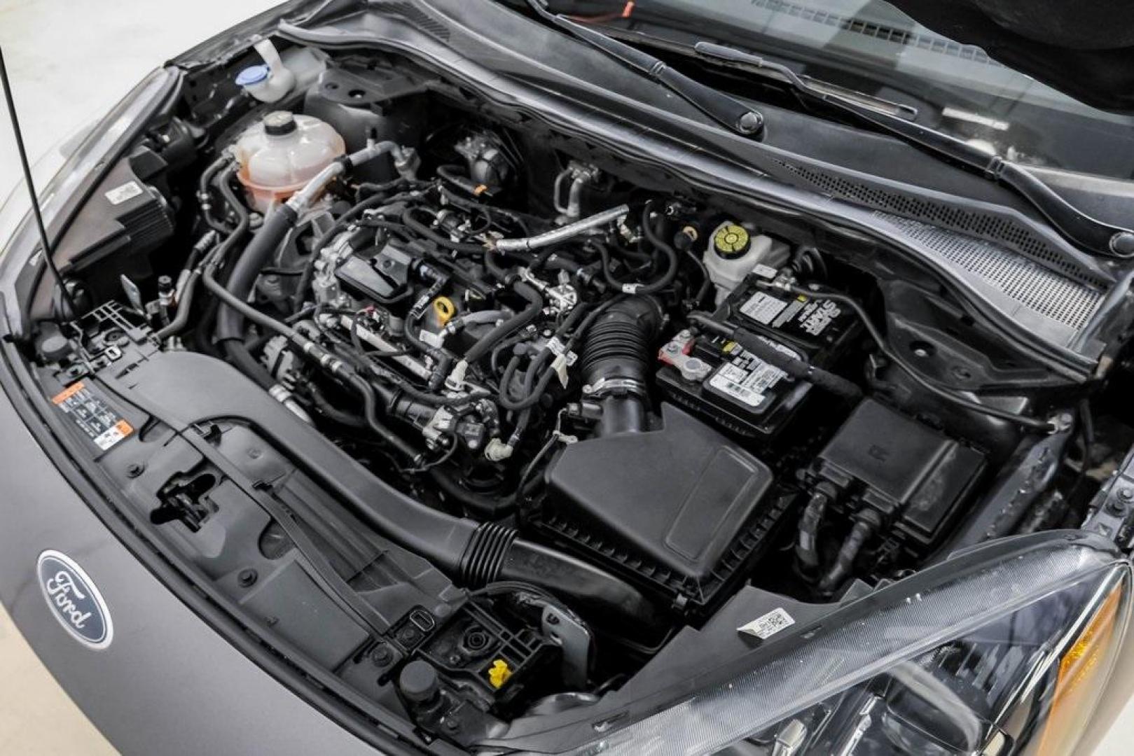 2020 Magnetic /Ebony Ford Escape SE (1FMCU0G62LU) with an 1.5L EcoBoost engine, Automatic transmission, located at 15300 Midway Rd., Addison, TX, 75001, (972) 702-0011, 32.958321, -96.838074 - Photo#58