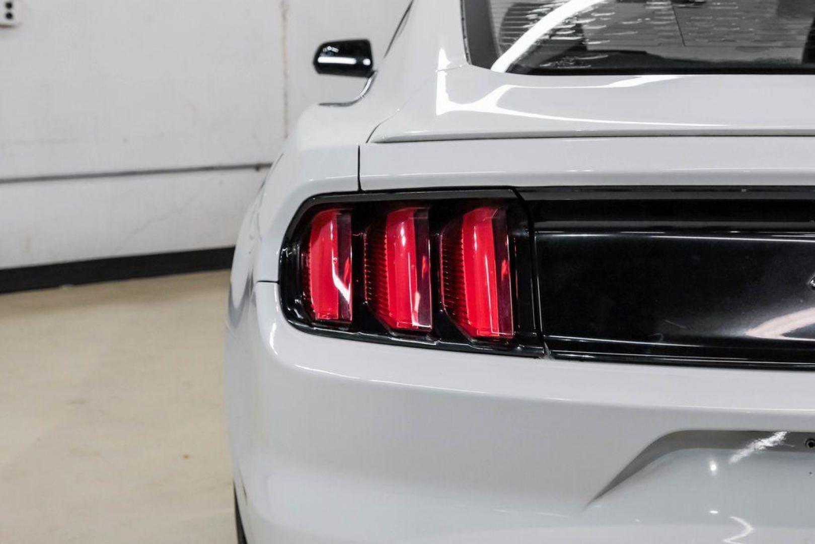 2017 Oxford White /Ebony Ford Mustang EcoBoost Premium (1FA6P8TH0H5) with an EcoBoost 2.3L I4 GTDi DOHC Turbocharged VCT engine, Automatic transmission, located at 15300 Midway Rd., Addison, TX, 75001, (972) 702-0011, 32.958321, -96.838074 - Photo#50