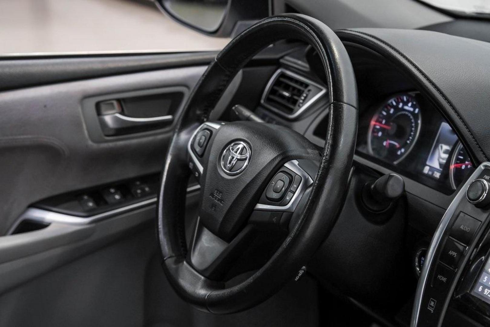 2015 Super White /Ash Toyota Camry XSE V6 (4T1BK1FK2FU) with an 3.5L V6 SMPI DOHC engine, Automatic transmission, located at 15300 Midway Rd., Addison, TX, 75001, (972) 702-0011, 32.958321, -96.838074 - Photo#17