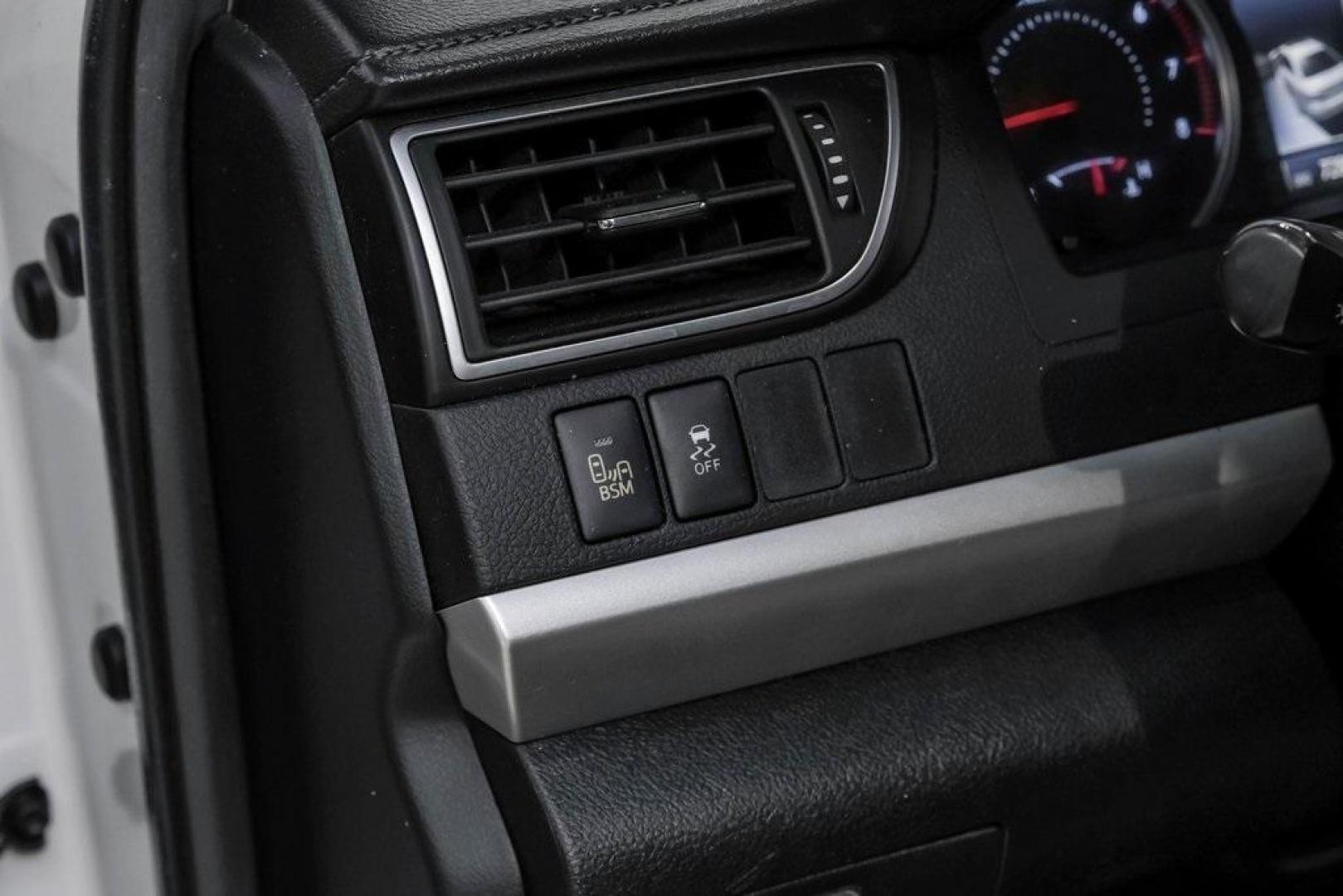 2015 Super White /Ash Toyota Camry XSE V6 (4T1BK1FK2FU) with an 3.5L V6 SMPI DOHC engine, Automatic transmission, located at 15300 Midway Rd., Addison, TX, 75001, (972) 702-0011, 32.958321, -96.838074 - Photo#29