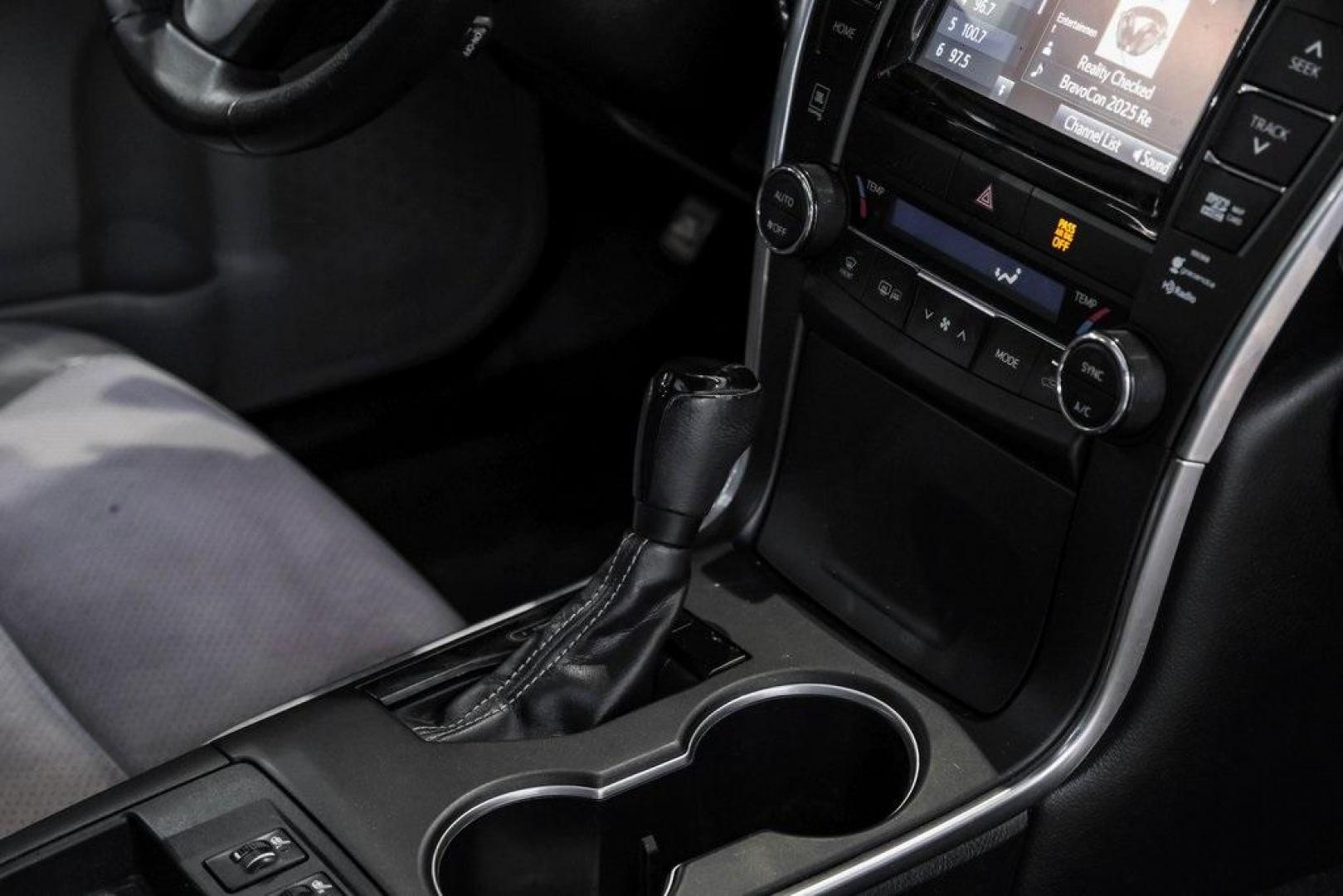 2015 Super White /Ash Toyota Camry XSE V6 (4T1BK1FK2FU) with an 3.5L V6 SMPI DOHC engine, Automatic transmission, located at 15300 Midway Rd., Addison, TX, 75001, (972) 702-0011, 32.958321, -96.838074 - Photo#31