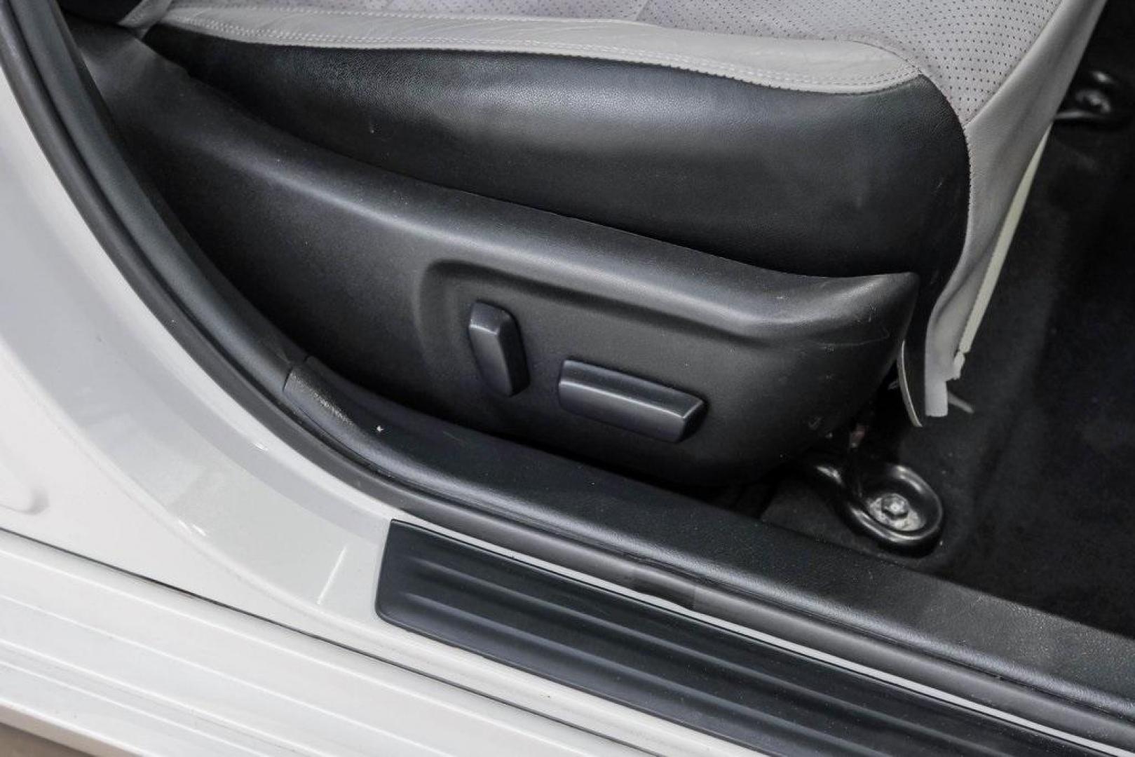 2015 Super White /Ash Toyota Camry XSE V6 (4T1BK1FK2FU) with an 3.5L V6 SMPI DOHC engine, Automatic transmission, located at 15300 Midway Rd., Addison, TX, 75001, (972) 702-0011, 32.958321, -96.838074 - Photo#38