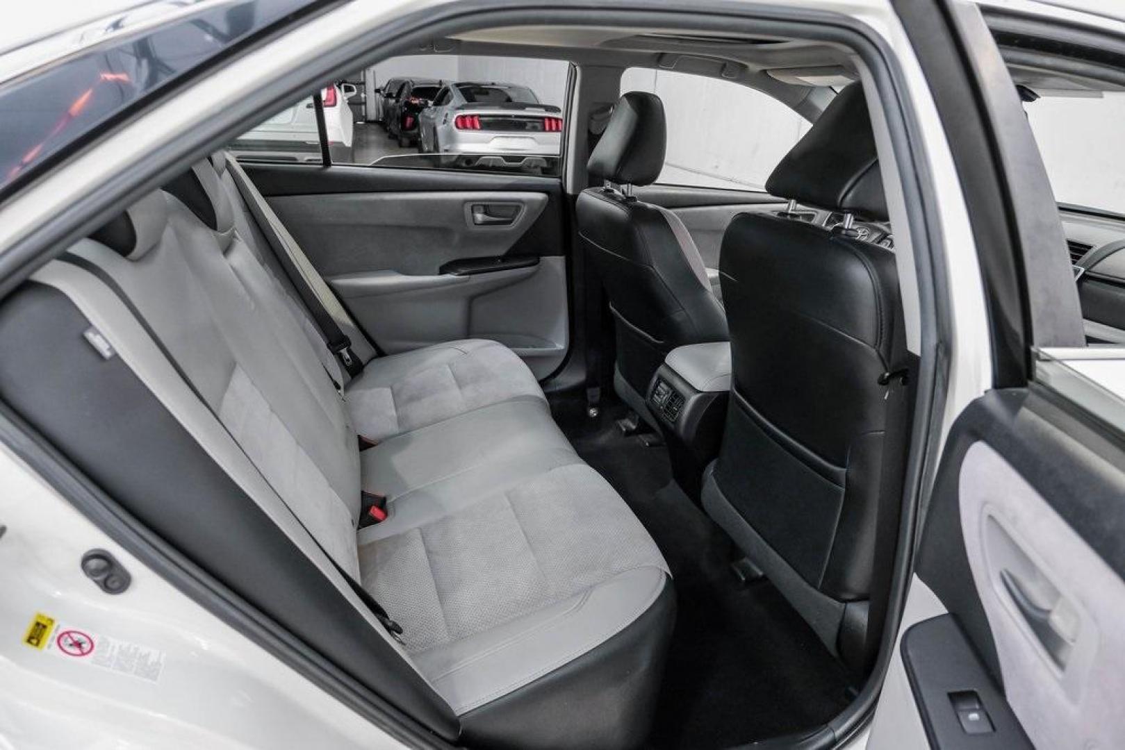 2015 Super White /Ash Toyota Camry XSE V6 (4T1BK1FK2FU) with an 3.5L V6 SMPI DOHC engine, Automatic transmission, located at 15300 Midway Rd., Addison, TX, 75001, (972) 702-0011, 32.958321, -96.838074 - Photo#40