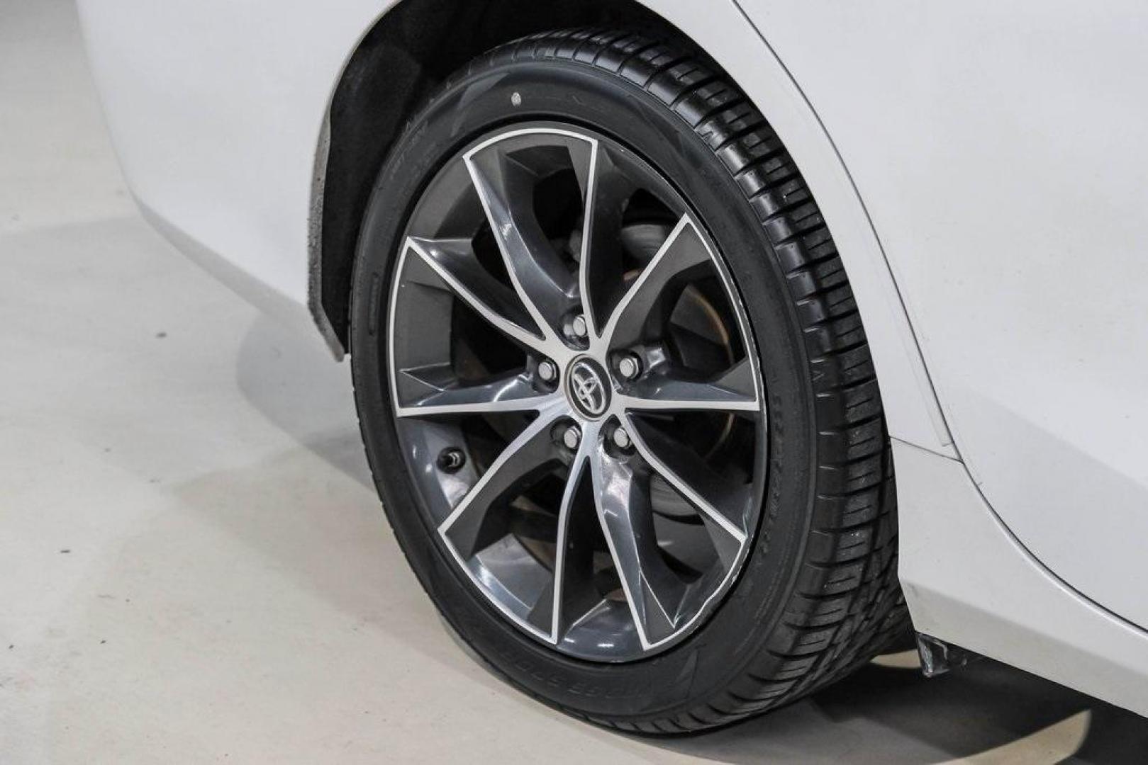 2015 Super White /Ash Toyota Camry XSE V6 (4T1BK1FK2FU) with an 3.5L V6 SMPI DOHC engine, Automatic transmission, located at 15300 Midway Rd., Addison, TX, 75001, (972) 702-0011, 32.958321, -96.838074 - Photo#60