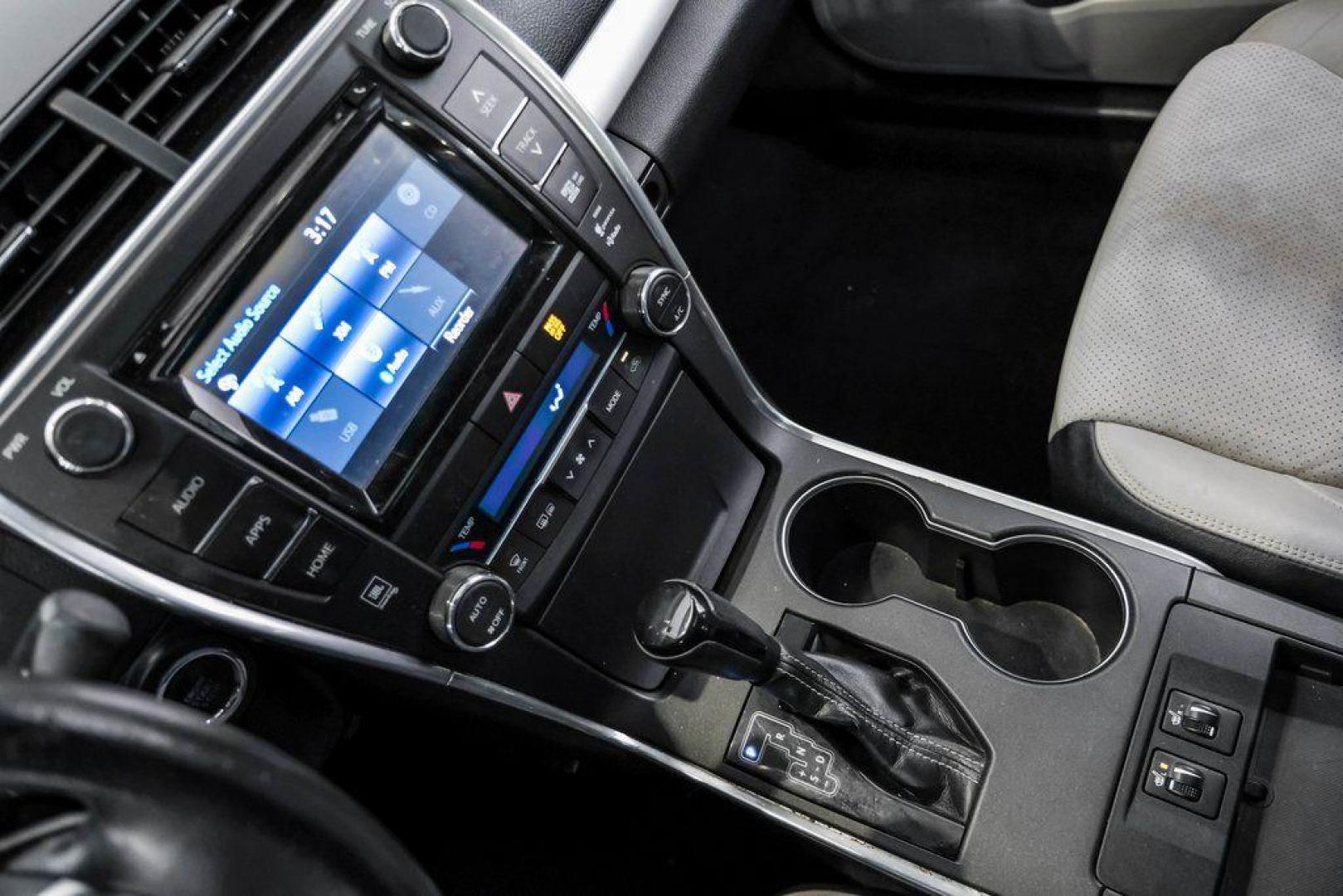 2015 Super White /Ash Toyota Camry XSE V6 (4T1BK1FK2FU) with an 3.5L V6 SMPI DOHC engine, Automatic transmission, located at 15300 Midway Rd., Addison, TX, 75001, (972) 702-0011, 32.958321, -96.838074 - Photo#32