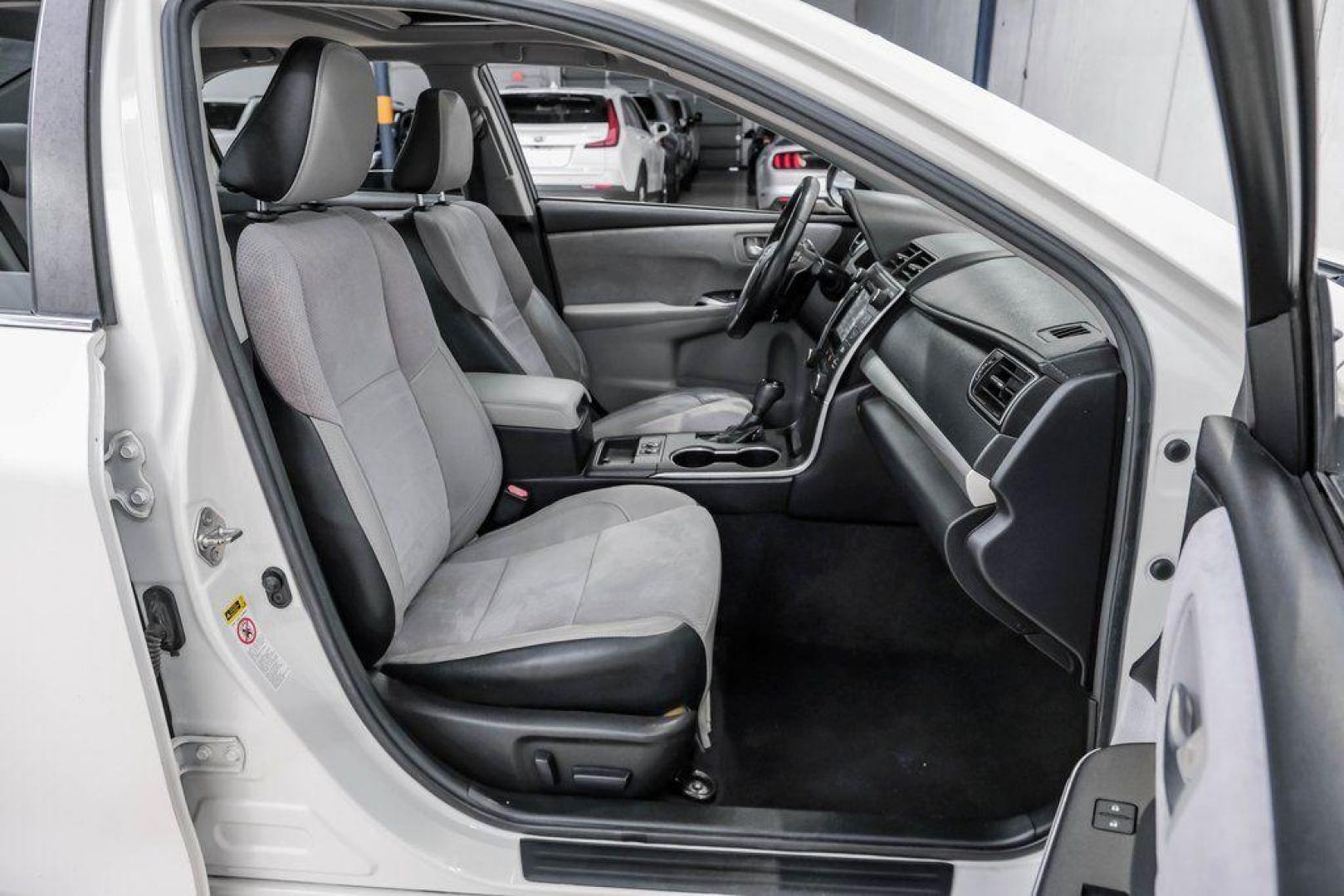 2015 Super White /Ash Toyota Camry XSE V6 (4T1BK1FK2FU) with an 3.5L V6 SMPI DOHC engine, Automatic transmission, located at 15300 Midway Rd., Addison, TX, 75001, (972) 702-0011, 32.958321, -96.838074 - Photo#36