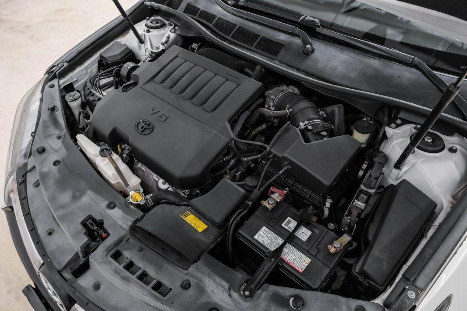 2015 Super White /Ash Toyota Camry XSE V6 (4T1BK1FK2FU) with an 3.5L V6 SMPI DOHC engine, Automatic transmission, located at 15300 Midway Rd., Addison, TX, 75001, (972) 702-0011, 32.958321, -96.838074 - Photo#55