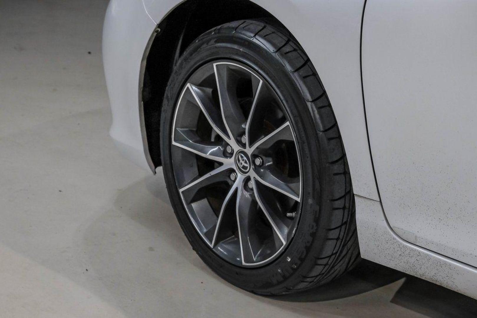 2015 Super White /Ash Toyota Camry XSE V6 (4T1BK1FK2FU) with an 3.5L V6 SMPI DOHC engine, Automatic transmission, located at 15300 Midway Rd., Addison, TX, 75001, (972) 702-0011, 32.958321, -96.838074 - Photo#62