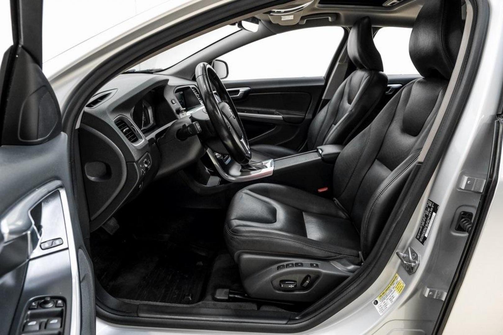 2016 Bright Silver Metallic /Off-Black Volvo S60 T5 Premier (YV1612TK7G2) with an 2.5L I5 20V Turbocharged engine, Automatic transmission, located at 15300 Midway Rd., Addison, TX, 75001, (972) 702-0011, 32.958321, -96.838074 - Photo#3