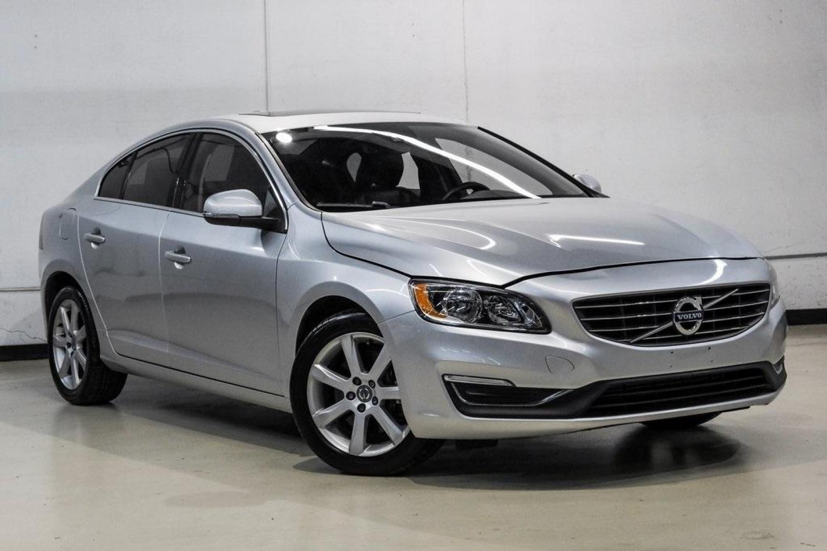 2016 Bright Silver Metallic /Off-Black Volvo S60 T5 Premier (YV1612TK7G2) with an 2.5L I5 20V Turbocharged engine, Automatic transmission, located at 15300 Midway Rd., Addison, TX, 75001, (972) 702-0011, 32.958321, -96.838074 - Photo#8