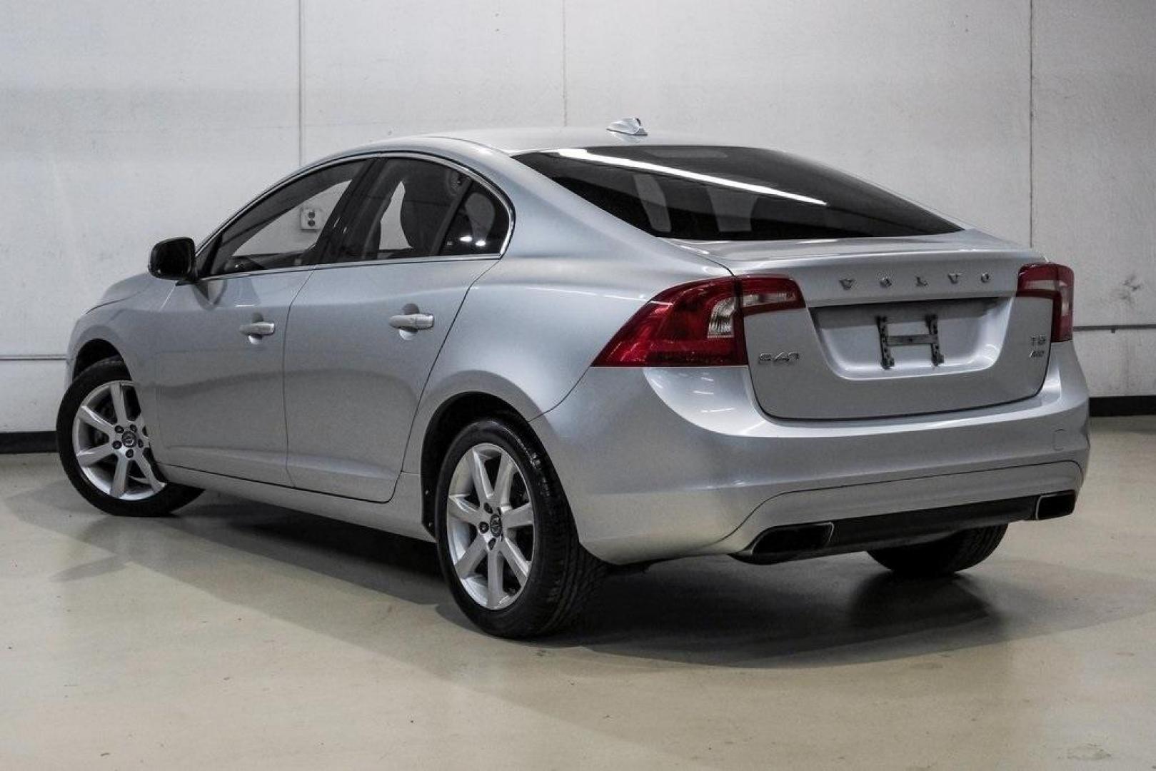 2016 Bright Silver Metallic /Off-Black Volvo S60 T5 Premier (YV1612TK7G2) with an 2.5L I5 20V Turbocharged engine, Automatic transmission, located at 15300 Midway Rd., Addison, TX, 75001, (972) 702-0011, 32.958321, -96.838074 - Photo#12
