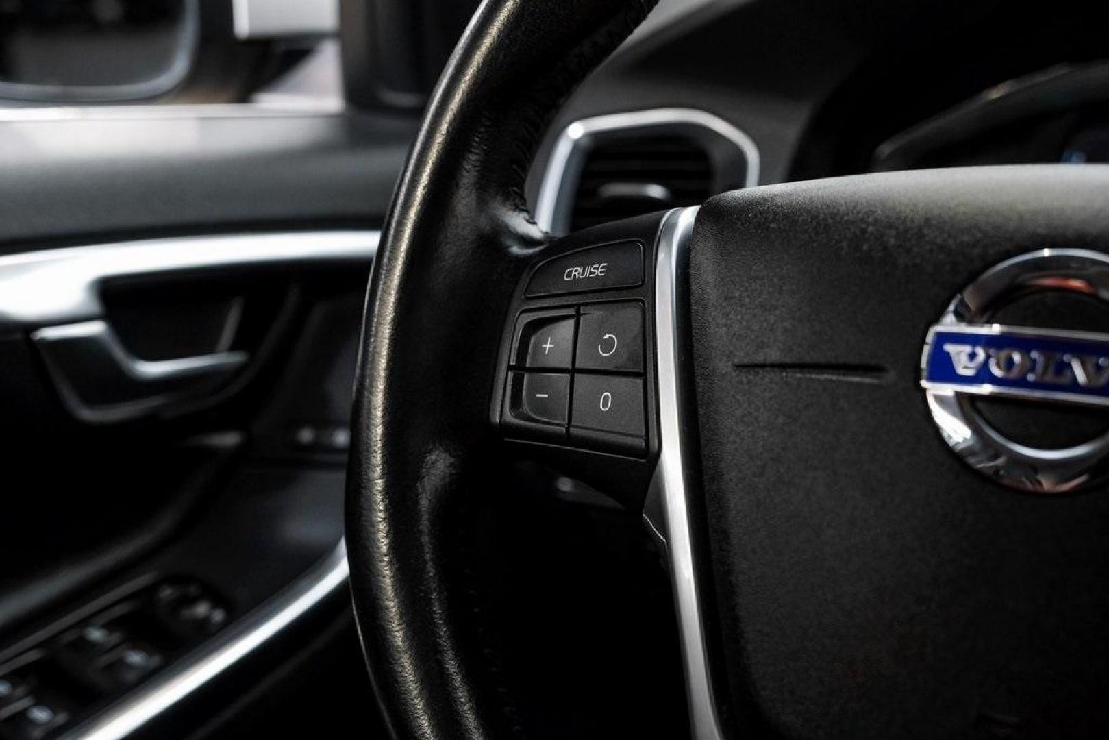 2016 Bright Silver Metallic /Off-Black Volvo S60 T5 Premier (YV1612TK7G2) with an 2.5L I5 20V Turbocharged engine, Automatic transmission, located at 15300 Midway Rd., Addison, TX, 75001, (972) 702-0011, 32.958321, -96.838074 - Photo#20