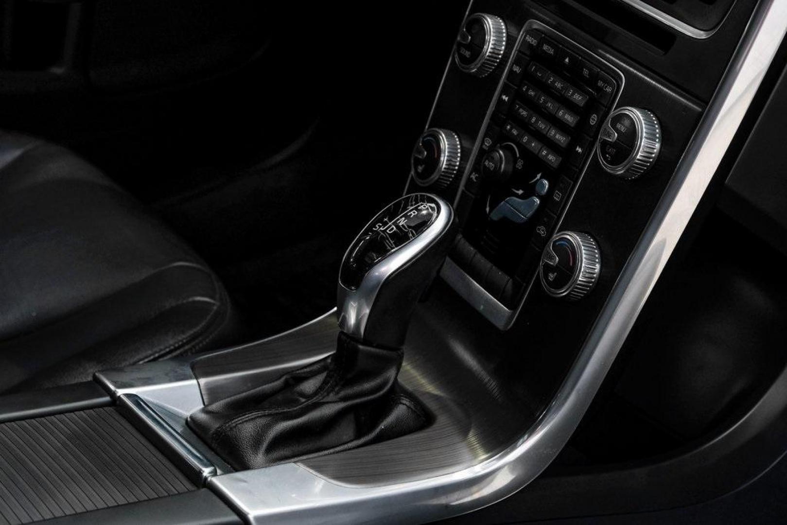 2016 Bright Silver Metallic /Off-Black Volvo S60 T5 Premier (YV1612TK7G2) with an 2.5L I5 20V Turbocharged engine, Automatic transmission, located at 15300 Midway Rd., Addison, TX, 75001, (972) 702-0011, 32.958321, -96.838074 - Photo#27