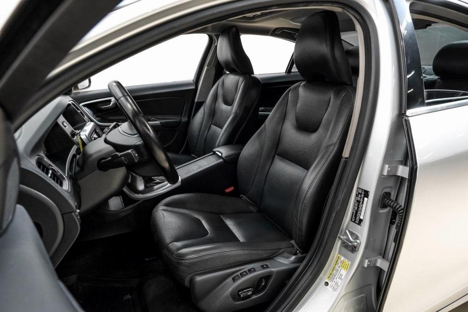 2016 Bright Silver Metallic /Off-Black Volvo S60 T5 Premier (YV1612TK7G2) with an 2.5L I5 20V Turbocharged engine, Automatic transmission, located at 15300 Midway Rd., Addison, TX, 75001, (972) 702-0011, 32.958321, -96.838074 - Photo#34