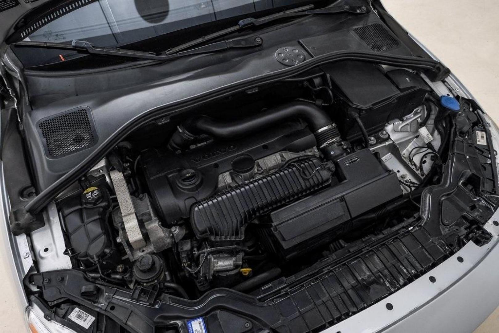 2016 Bright Silver Metallic /Off-Black Volvo S60 T5 Premier (YV1612TK7G2) with an 2.5L I5 20V Turbocharged engine, Automatic transmission, located at 15300 Midway Rd., Addison, TX, 75001, (972) 702-0011, 32.958321, -96.838074 - Photo#57