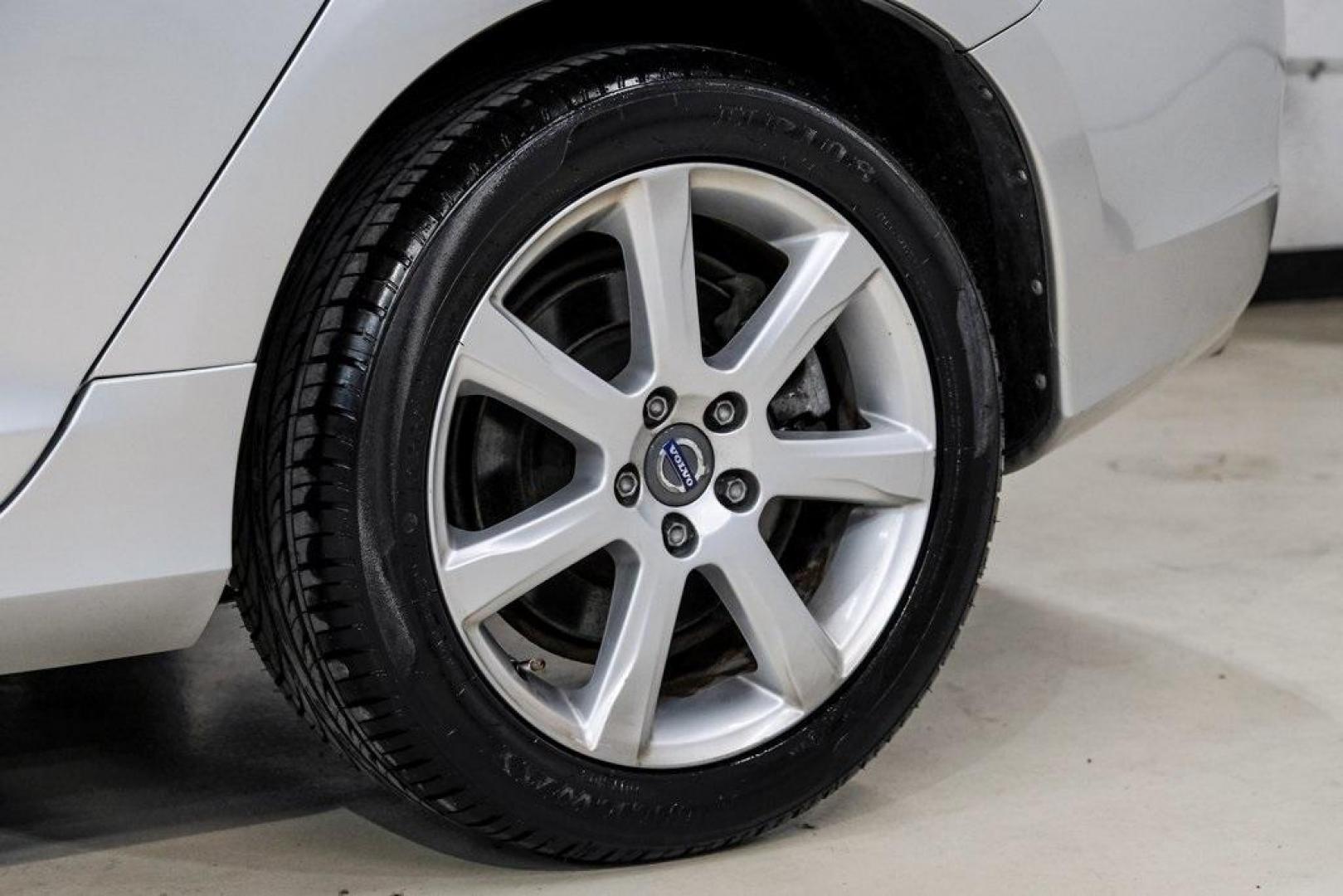 2016 Bright Silver Metallic /Off-Black Volvo S60 T5 Premier (YV1612TK7G2) with an 2.5L I5 20V Turbocharged engine, Automatic transmission, located at 15300 Midway Rd., Addison, TX, 75001, (972) 702-0011, 32.958321, -96.838074 - Photo#61