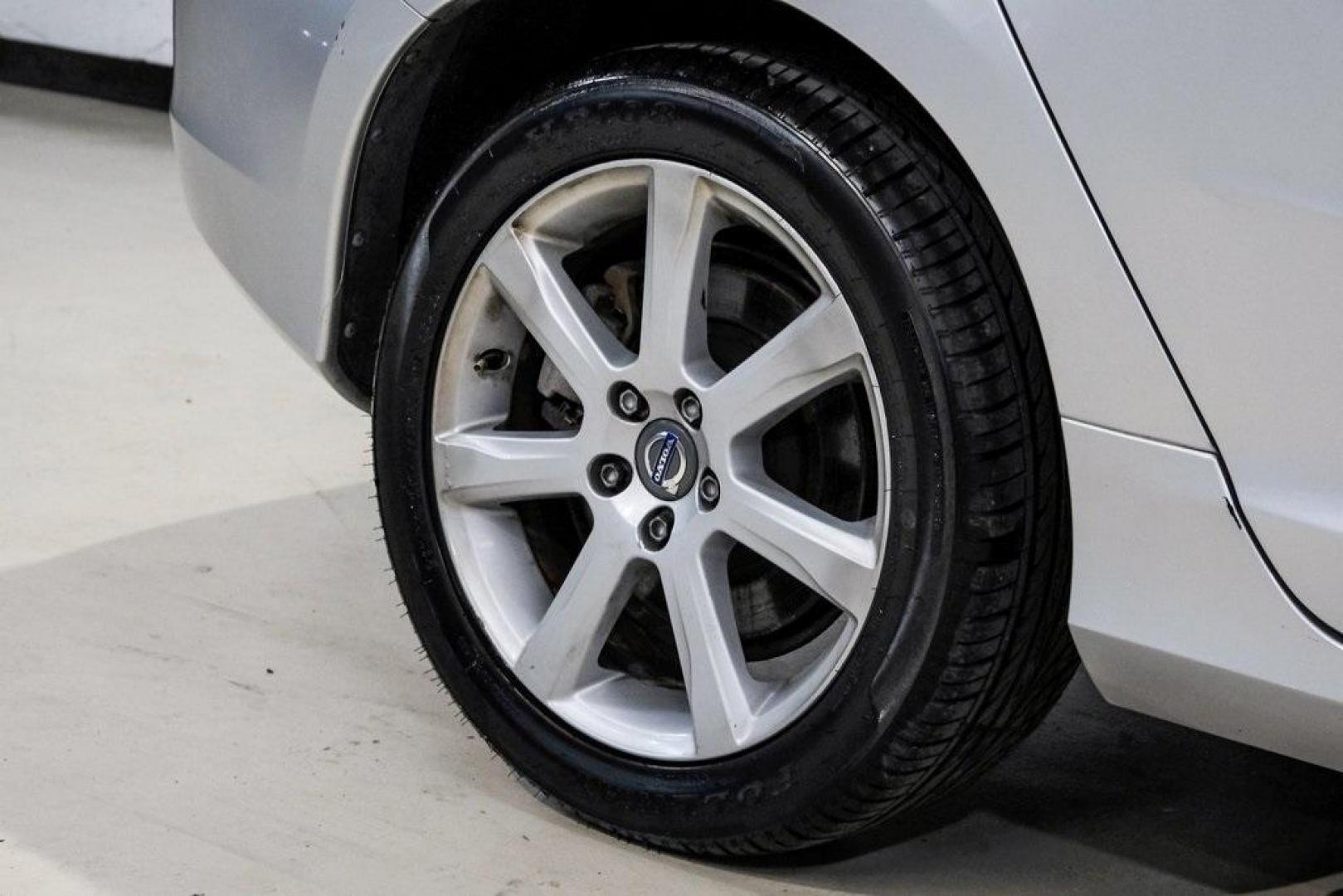 2016 Bright Silver Metallic /Off-Black Volvo S60 T5 Premier (YV1612TK7G2) with an 2.5L I5 20V Turbocharged engine, Automatic transmission, located at 15300 Midway Rd., Addison, TX, 75001, (972) 702-0011, 32.958321, -96.838074 - Photo#62