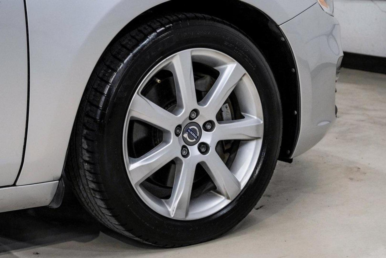 2016 Bright Silver Metallic /Off-Black Volvo S60 T5 Premier (YV1612TK7G2) with an 2.5L I5 20V Turbocharged engine, Automatic transmission, located at 15300 Midway Rd., Addison, TX, 75001, (972) 702-0011, 32.958321, -96.838074 - Photo#63