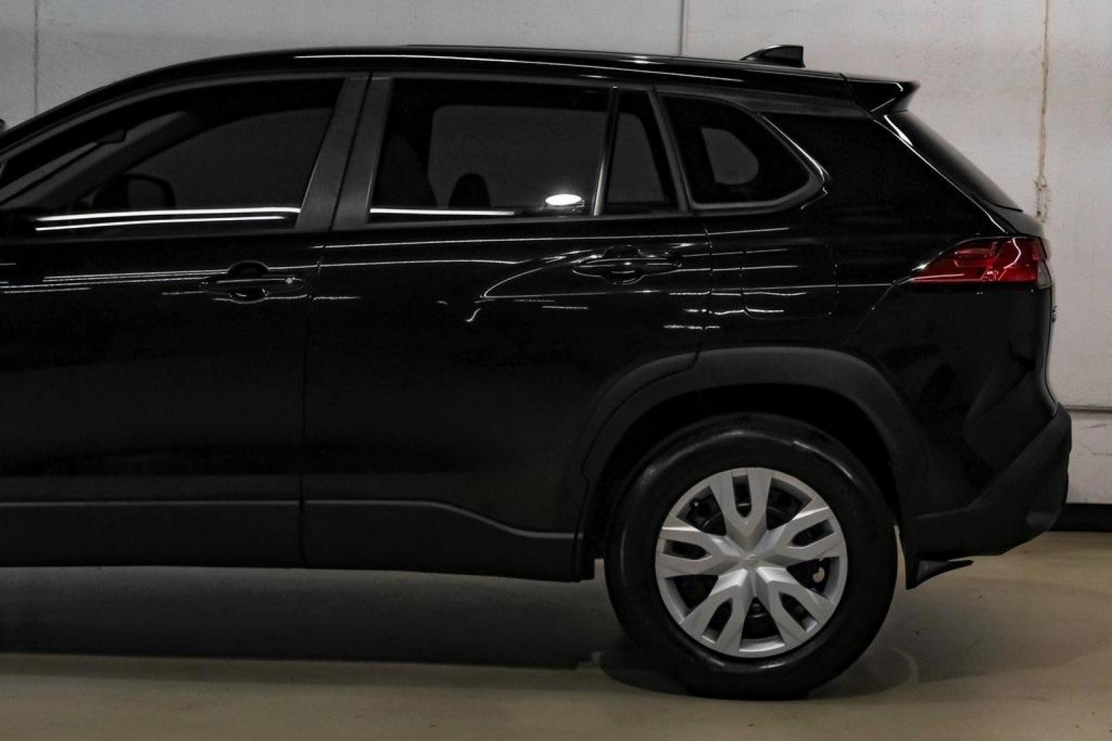 2025 Jet Black /Black Toyota Corolla Cross L (7MUAAAAG6SV) with an 2.0L I4 PDI DOHC 16V LEV3-SULEV30 169hp engine, CVT transmission, located at 15300 Midway Rd., Addison, TX, 75001, (972) 702-0011, 32.958321, -96.838074 - Photo#16