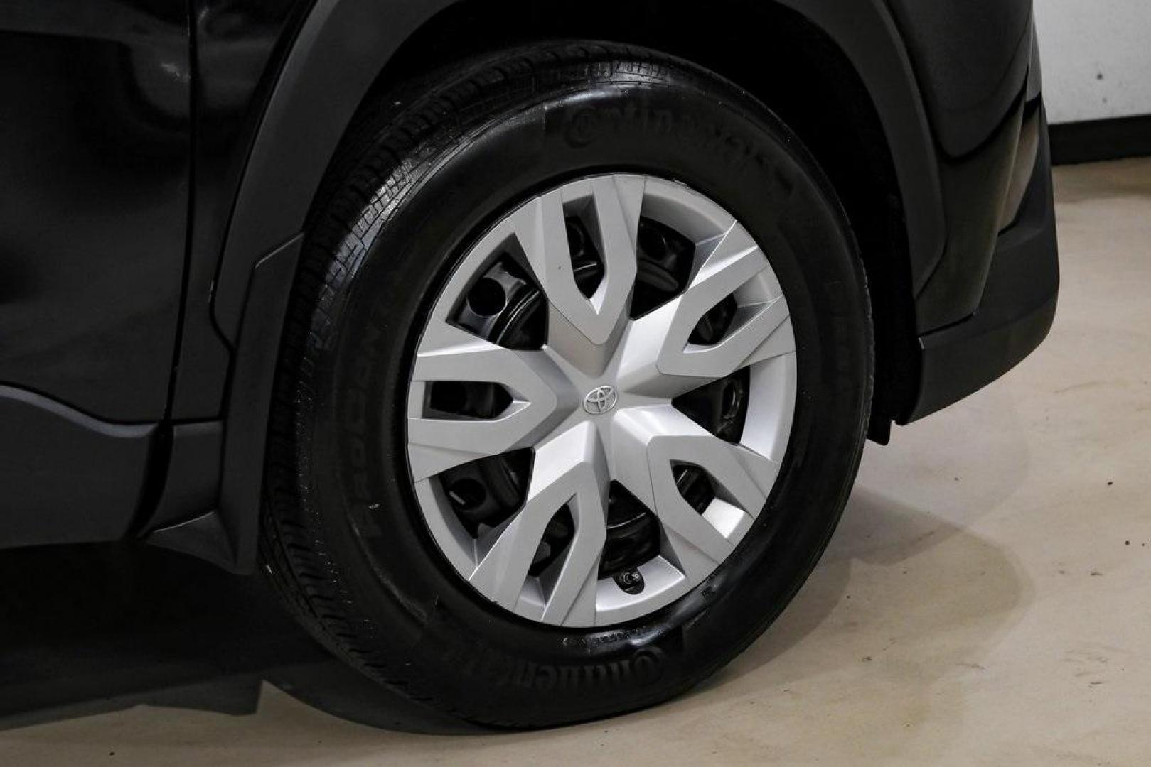 2025 Jet Black /Black Toyota Corolla Cross L (7MUAAAAG6SV) with an 2.0L I4 PDI DOHC 16V LEV3-SULEV30 169hp engine, CVT transmission, located at 15300 Midway Rd., Addison, TX, 75001, (972) 702-0011, 32.958321, -96.838074 - Photo#65